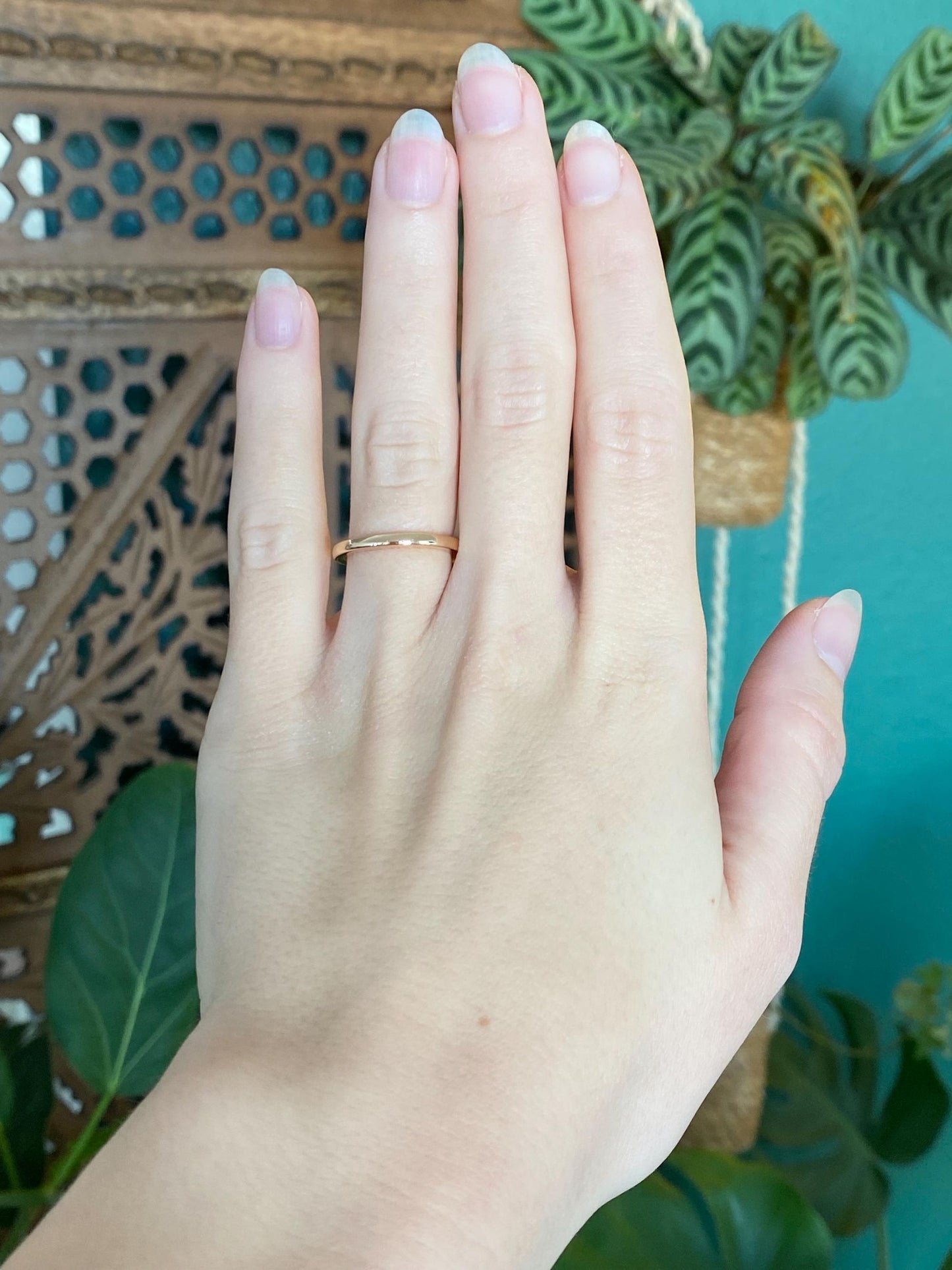 Vintage Solid 18k Rosey Gold Ring Band - Size 5.75