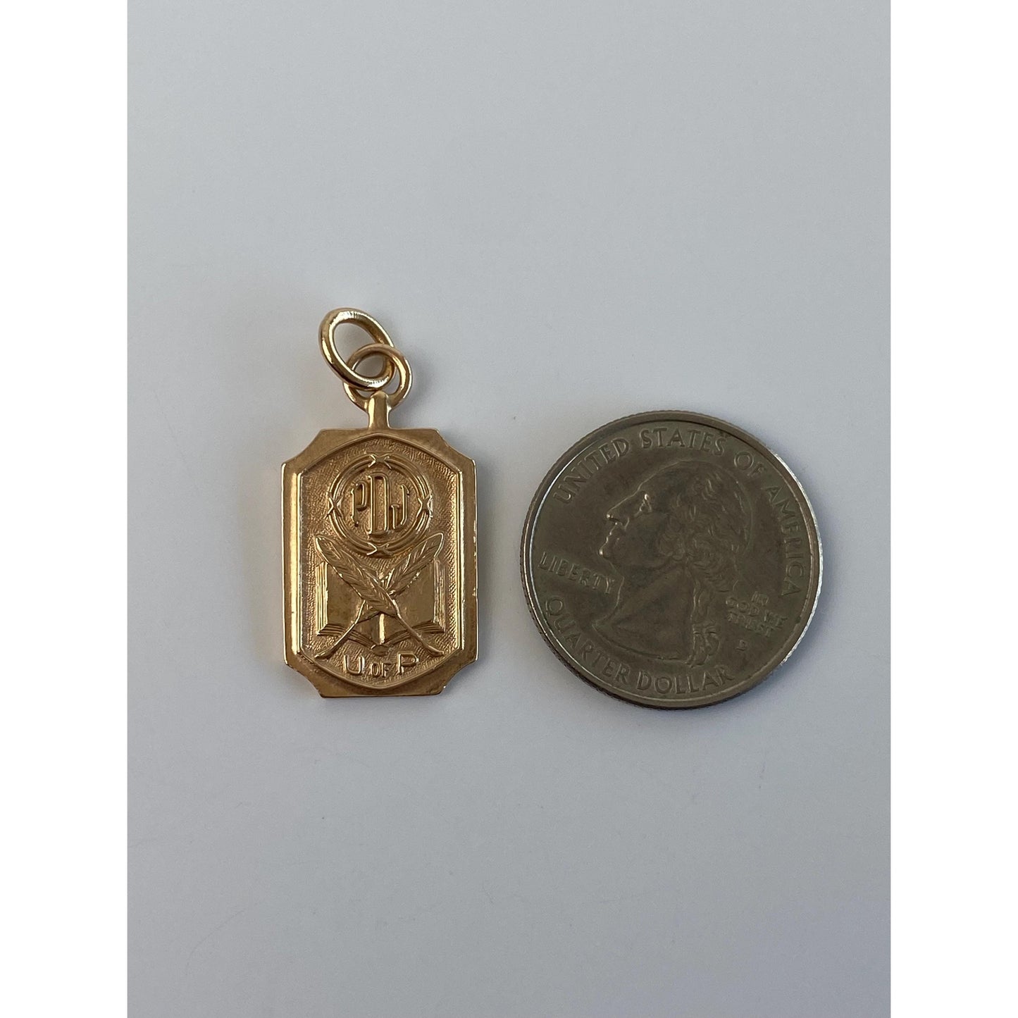 Vintage Solid 10k Yellow Gold College U of P Editors Charm