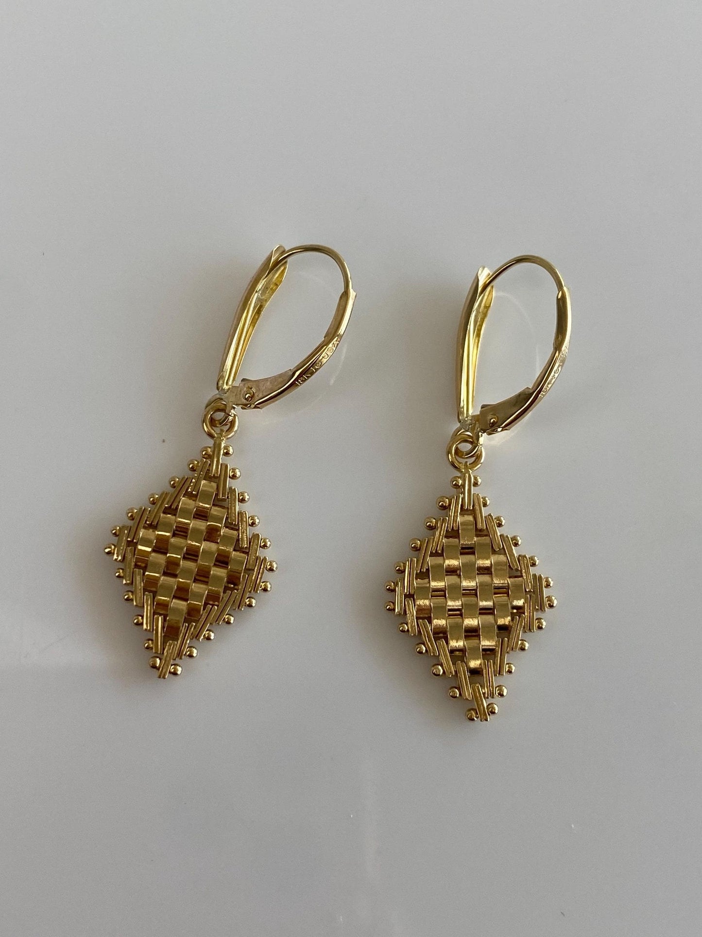 Vintage Solid 18k Yellow Gold Chain Mesh Dangle Earrings