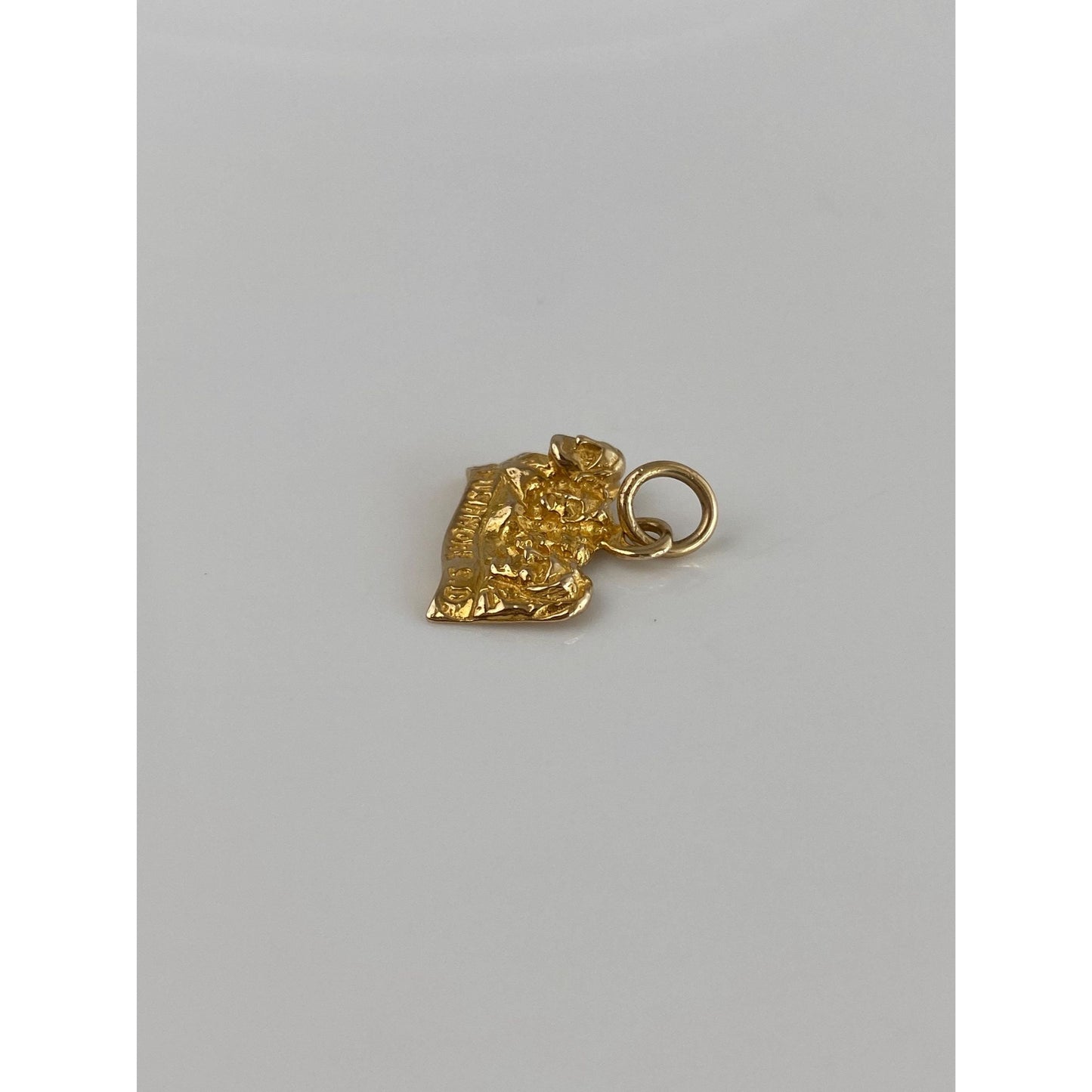 Vintage Solid 10k Black Hills Gold Mt. Rushmore Charm