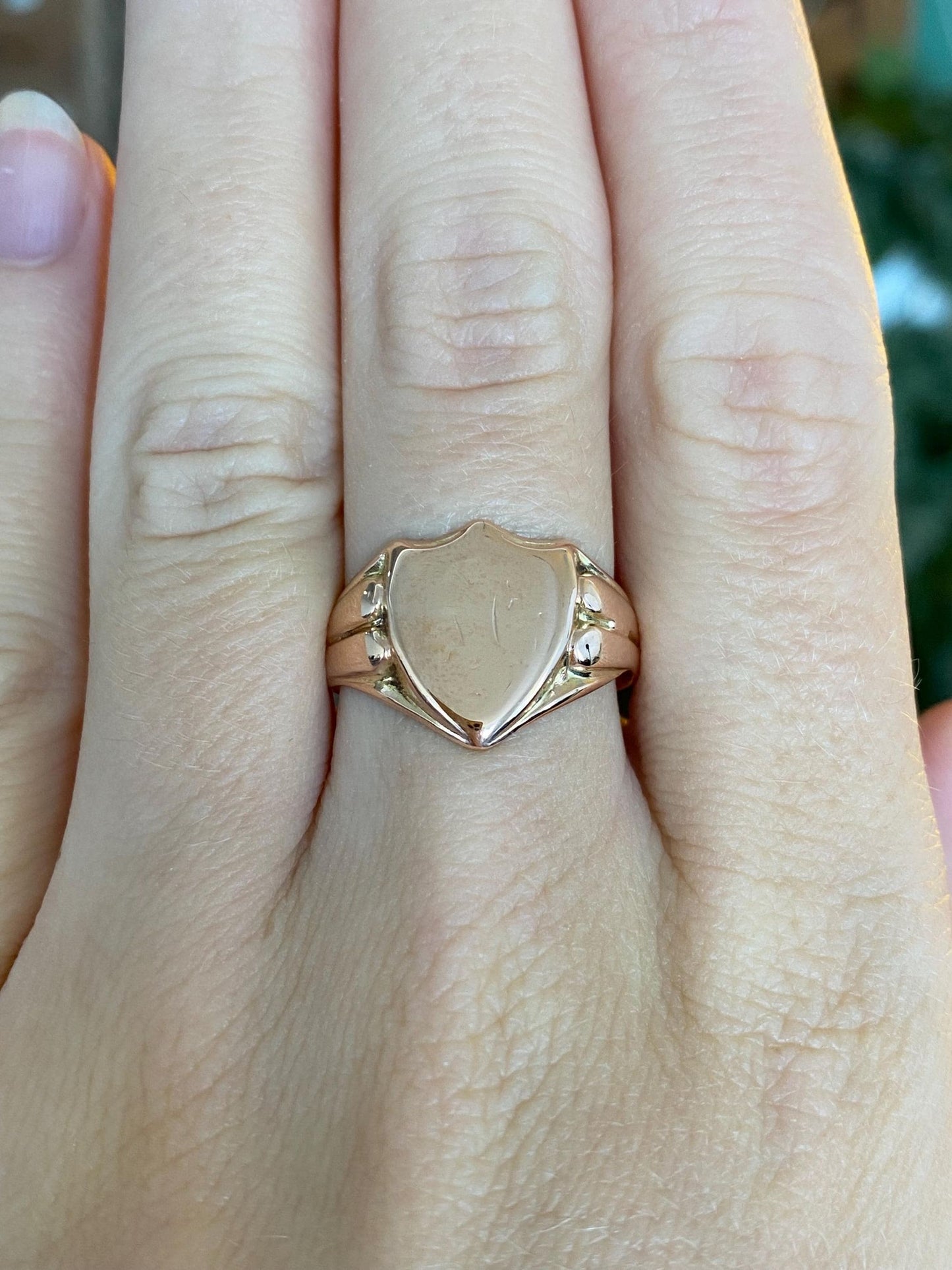 Vintage Solid 9k Rose Gold Shield Signet Ring - Size 9