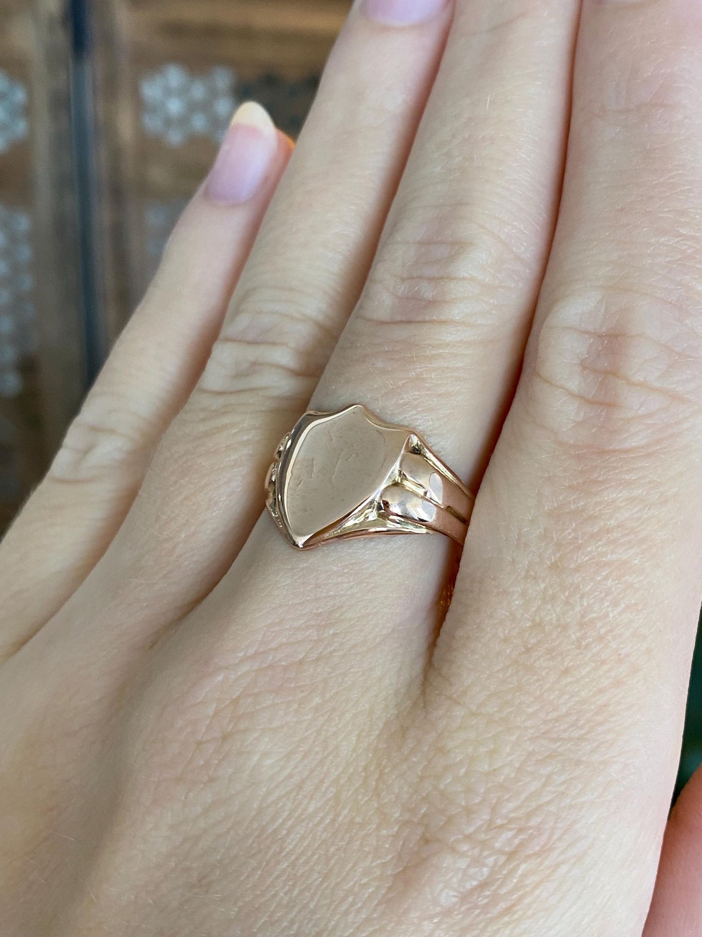 Vintage Solid 9k Rose Gold Shield Signet Ring - Size 9