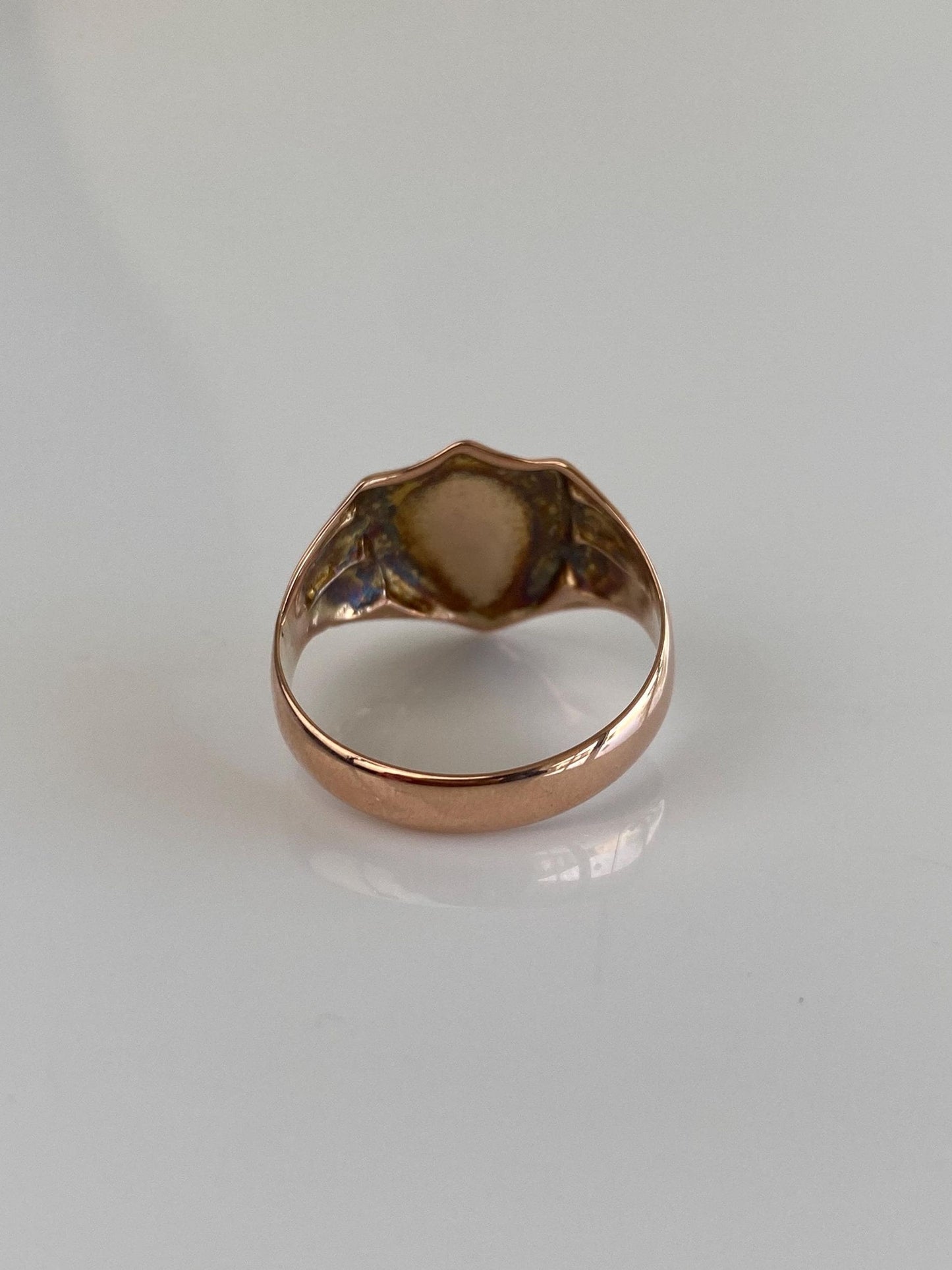 Vintage Solid 9k Rose Gold Shield Signet Ring - Size 9