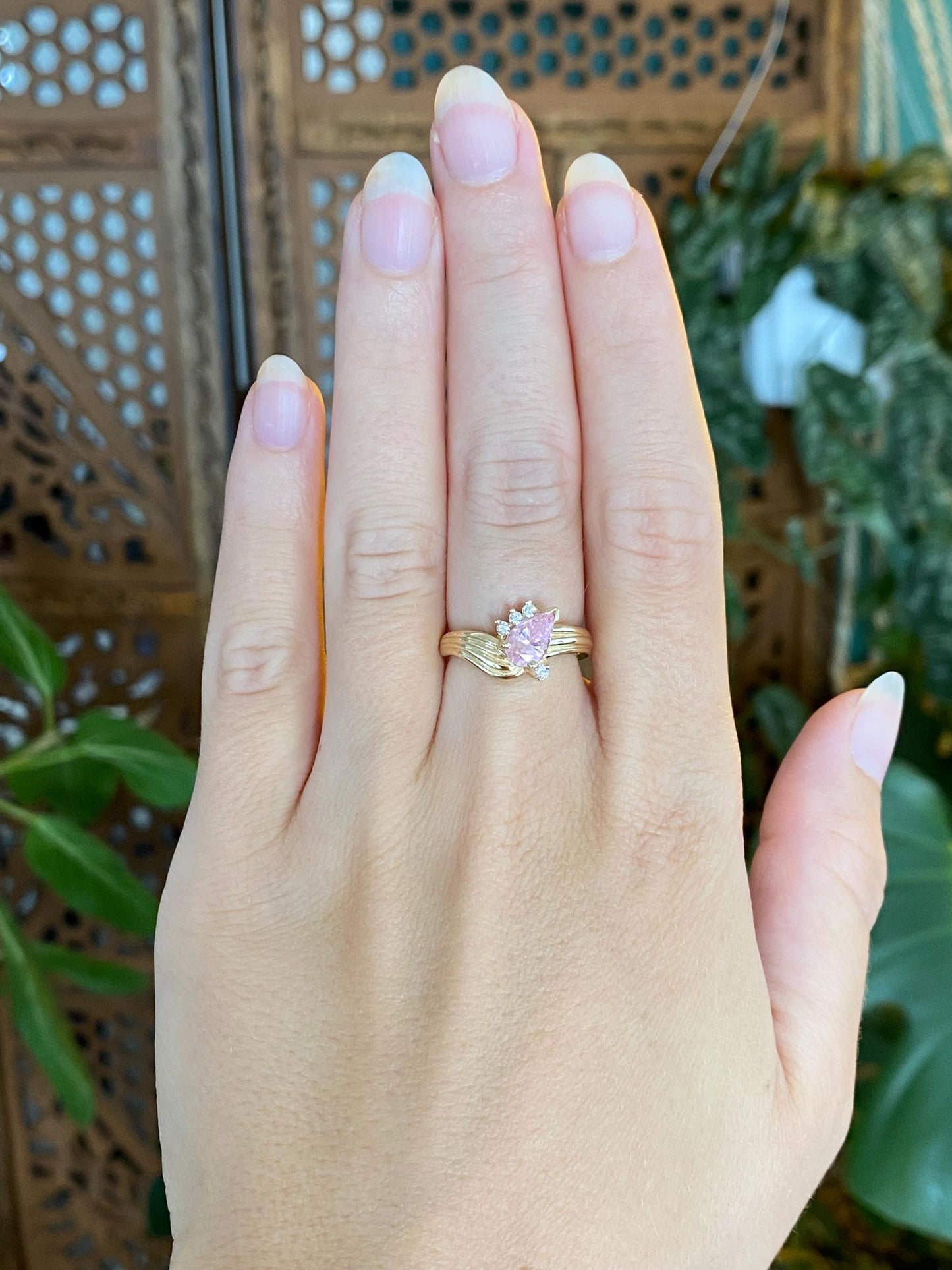 Vintage Solid 14k Yellow Gold Pink & Clear Quartz Ring - Size 6