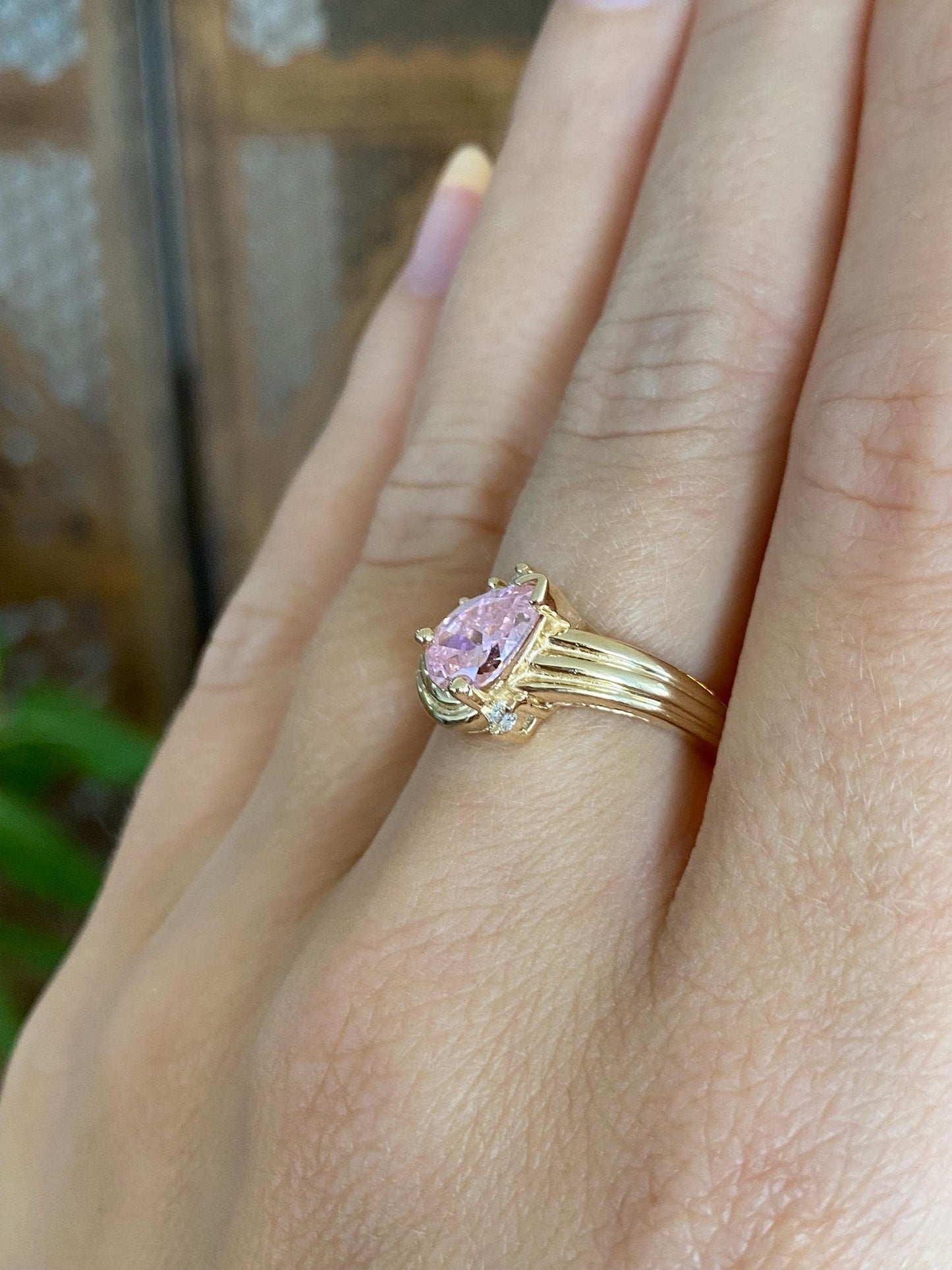 Vintage Solid 14k Yellow Gold Pink & Clear Quartz Ring - Size 6
