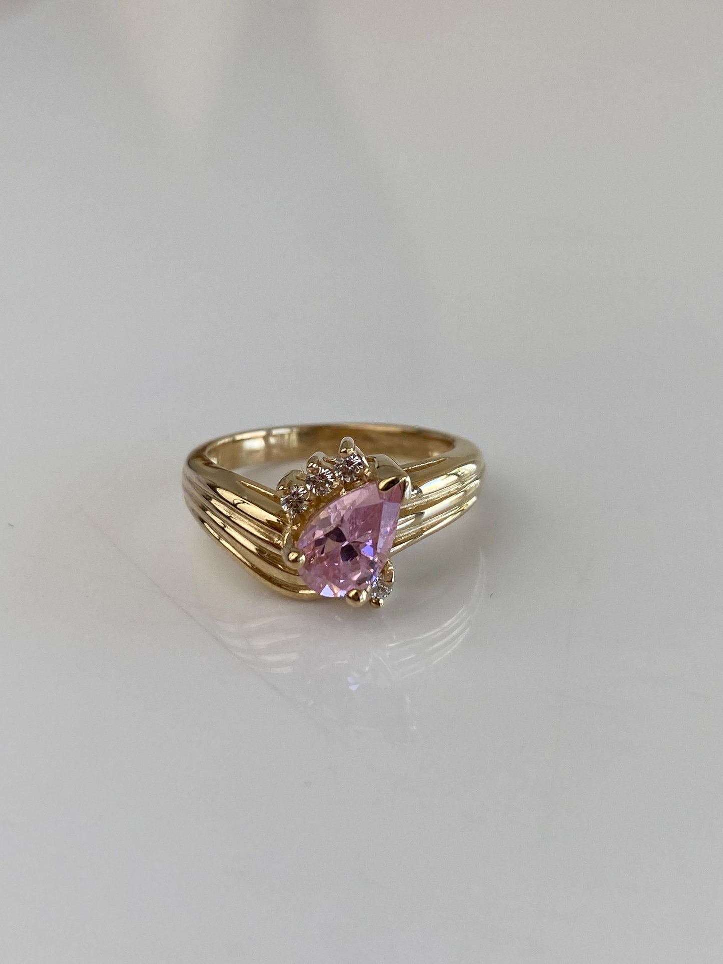 Vintage Solid 14k Yellow Gold Pink & Clear Quartz Ring - Size 6
