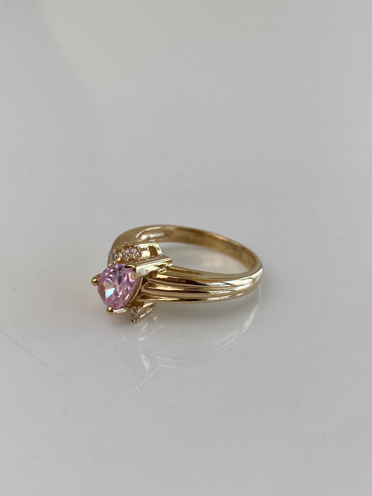Vintage Solid 14k Yellow Gold Pink & Clear Quartz Ring - Size 6