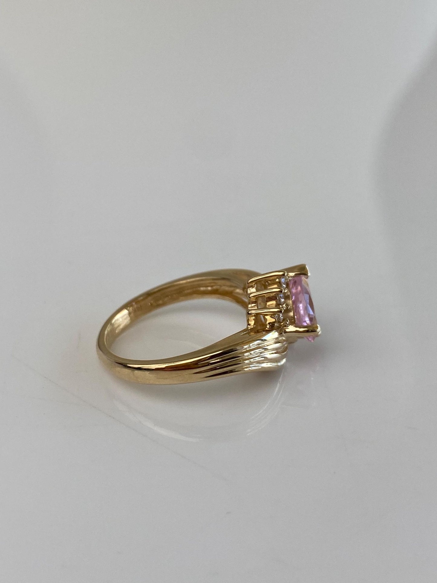Vintage Solid 14k Yellow Gold Pink & Clear Quartz Ring - Size 6