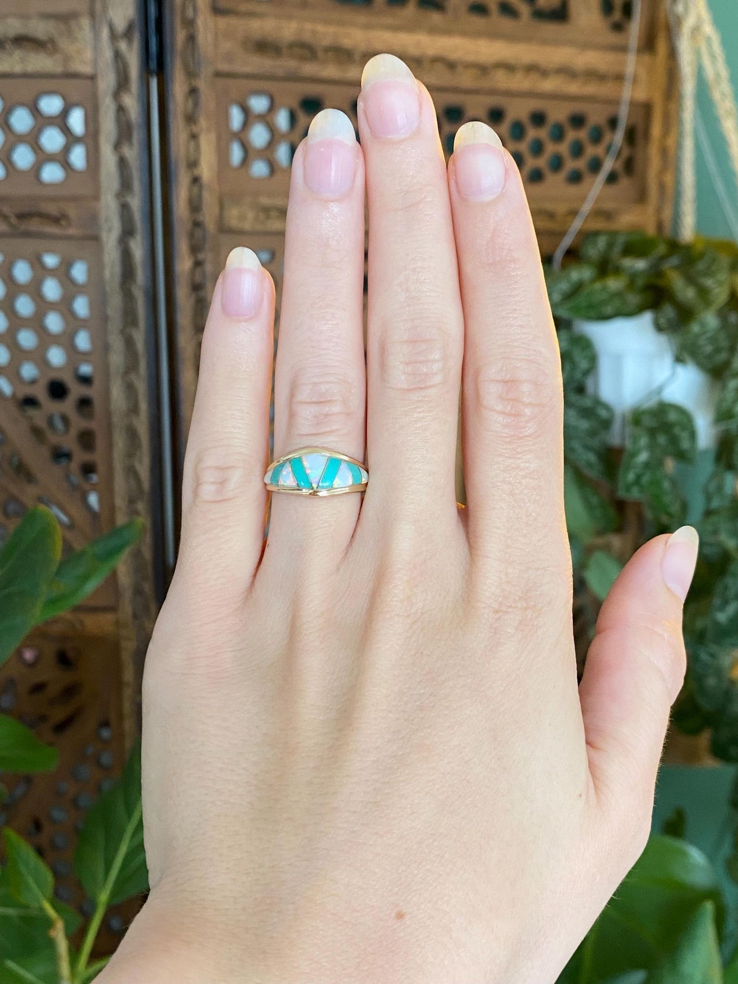 Vintage Solid 14k Yellow Gold Opal Turquoise Inlay Ring Band - Size 5.75
