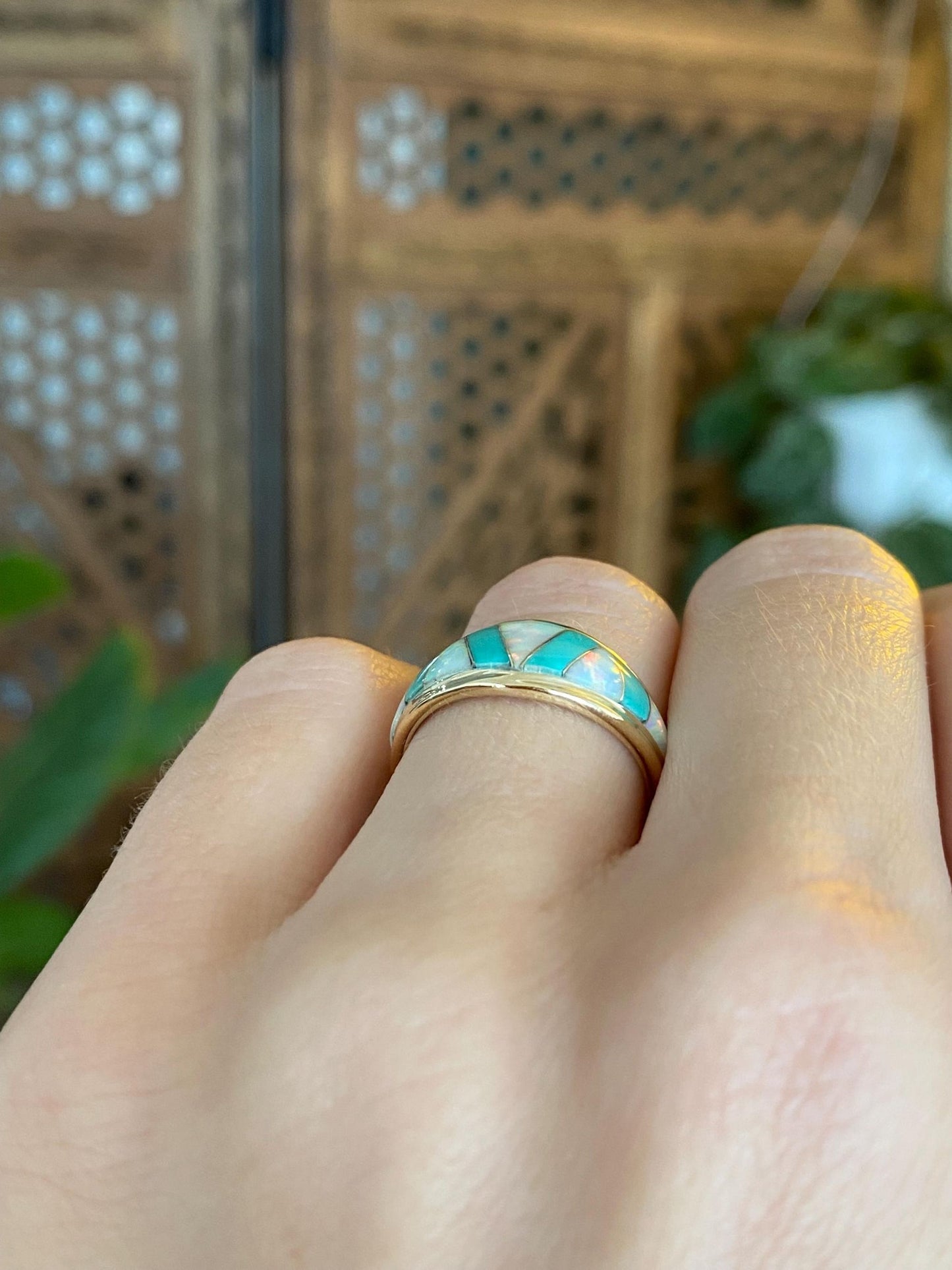 Vintage Solid 14k Yellow Gold Opal Turquoise Inlay Ring Band - Size 5.75