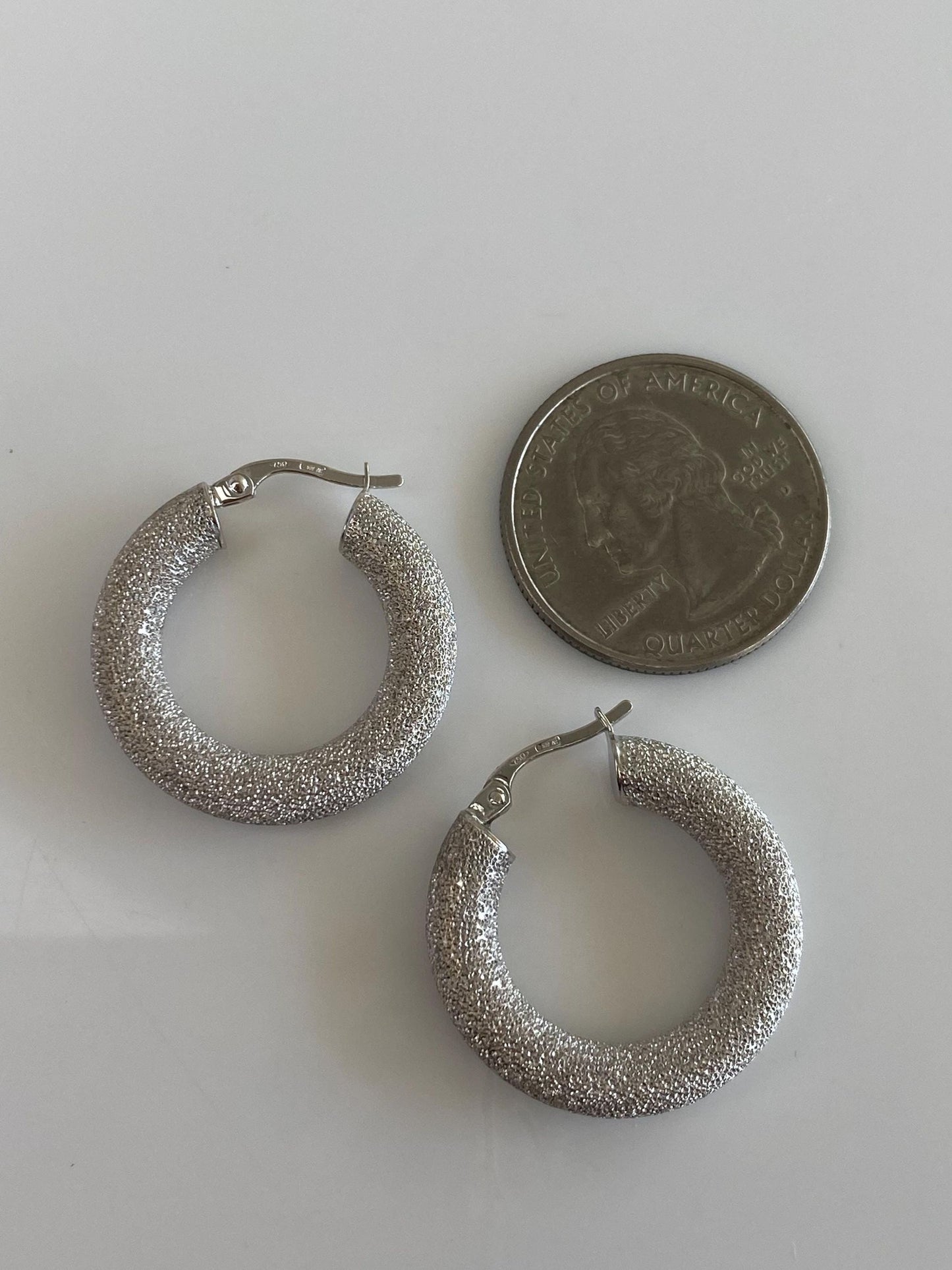 Vintage 18k White Gold Sparkly Hoop Earrings
