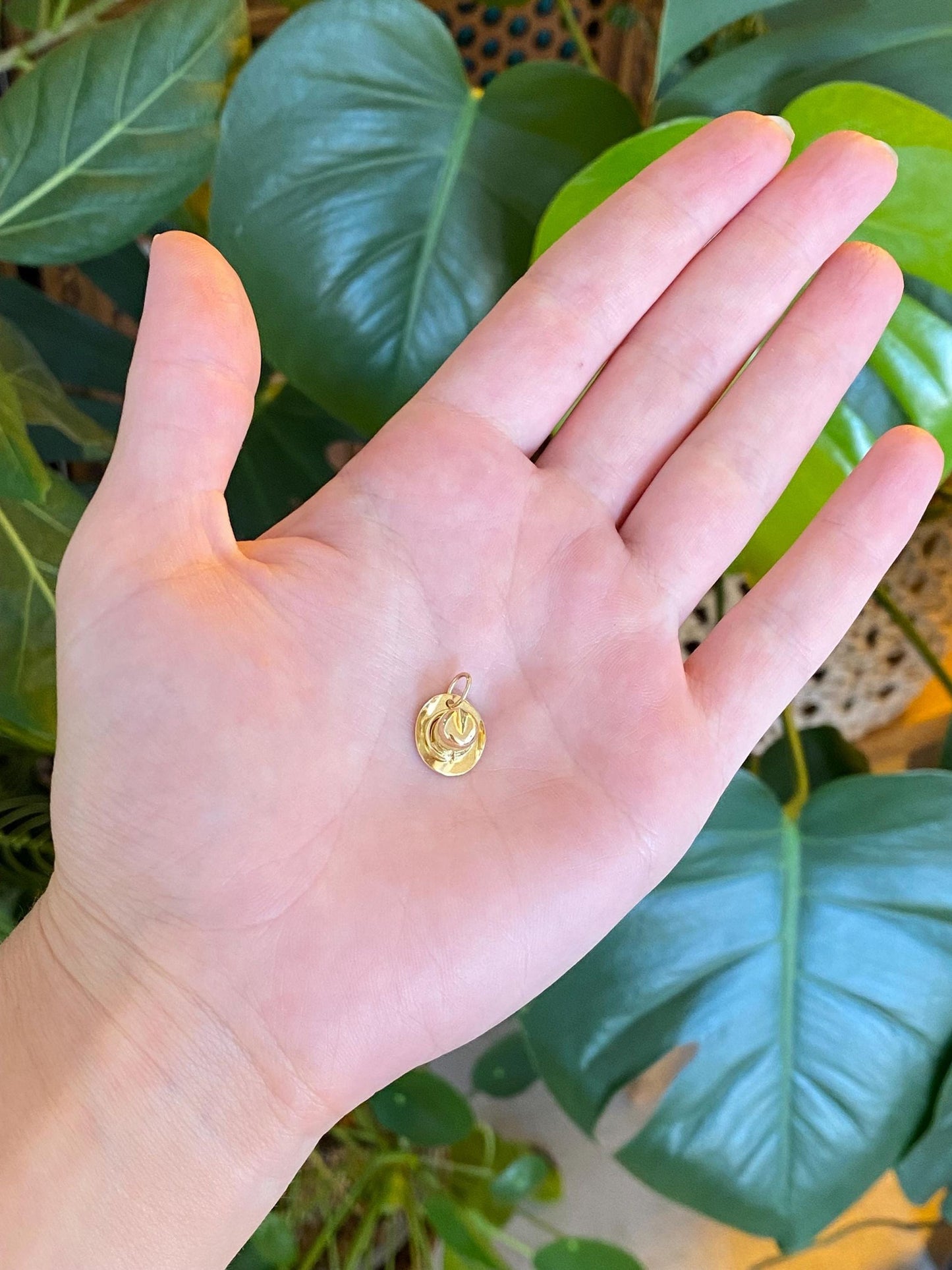 Vintage Solid 9k Yellow Gold Hat Charm