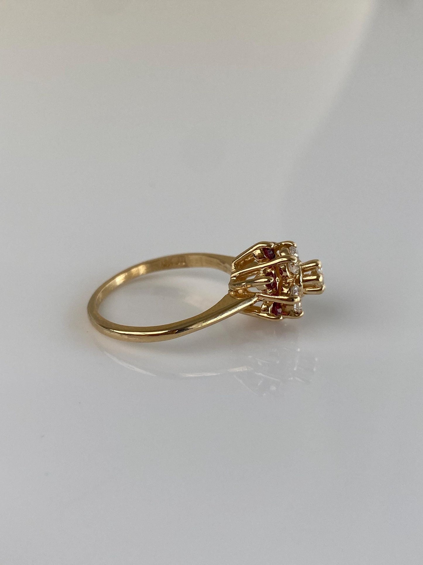 Vintage Solid 14k Yellow Gold Pink Spinel Diamond Flower Ring - Size 6.75