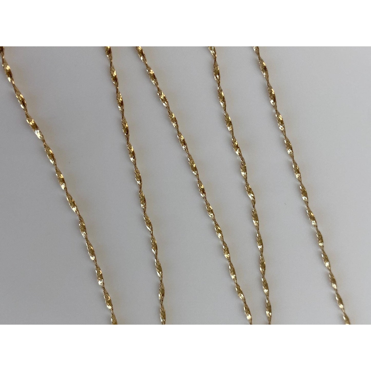 Vintage Solid 14k Yellow Gold Twist Chain Necklace - 17.75 inches