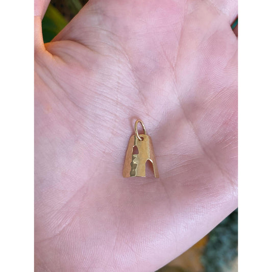 Vintage Solid 14k Yellow Gold Adobe House Charm