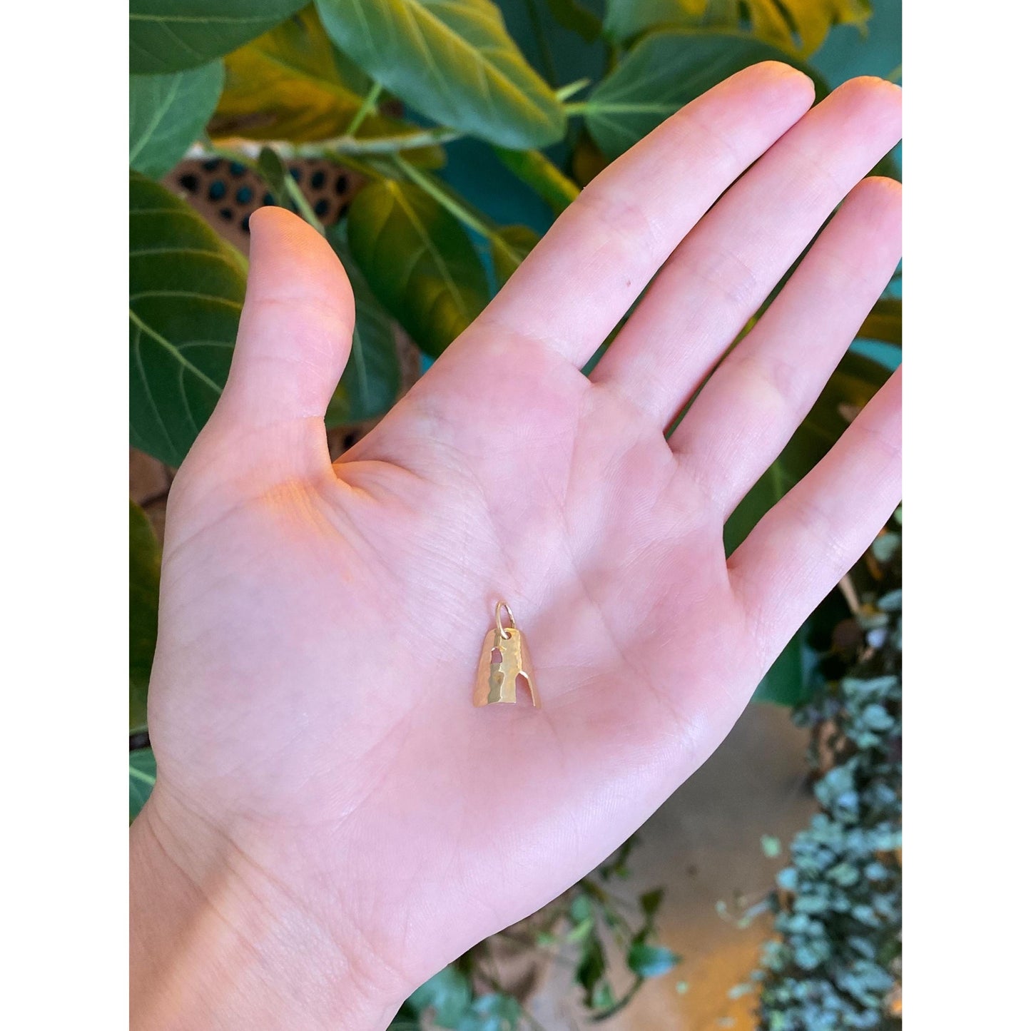 Vintage Solid 14k Yellow Gold Adobe House Charm