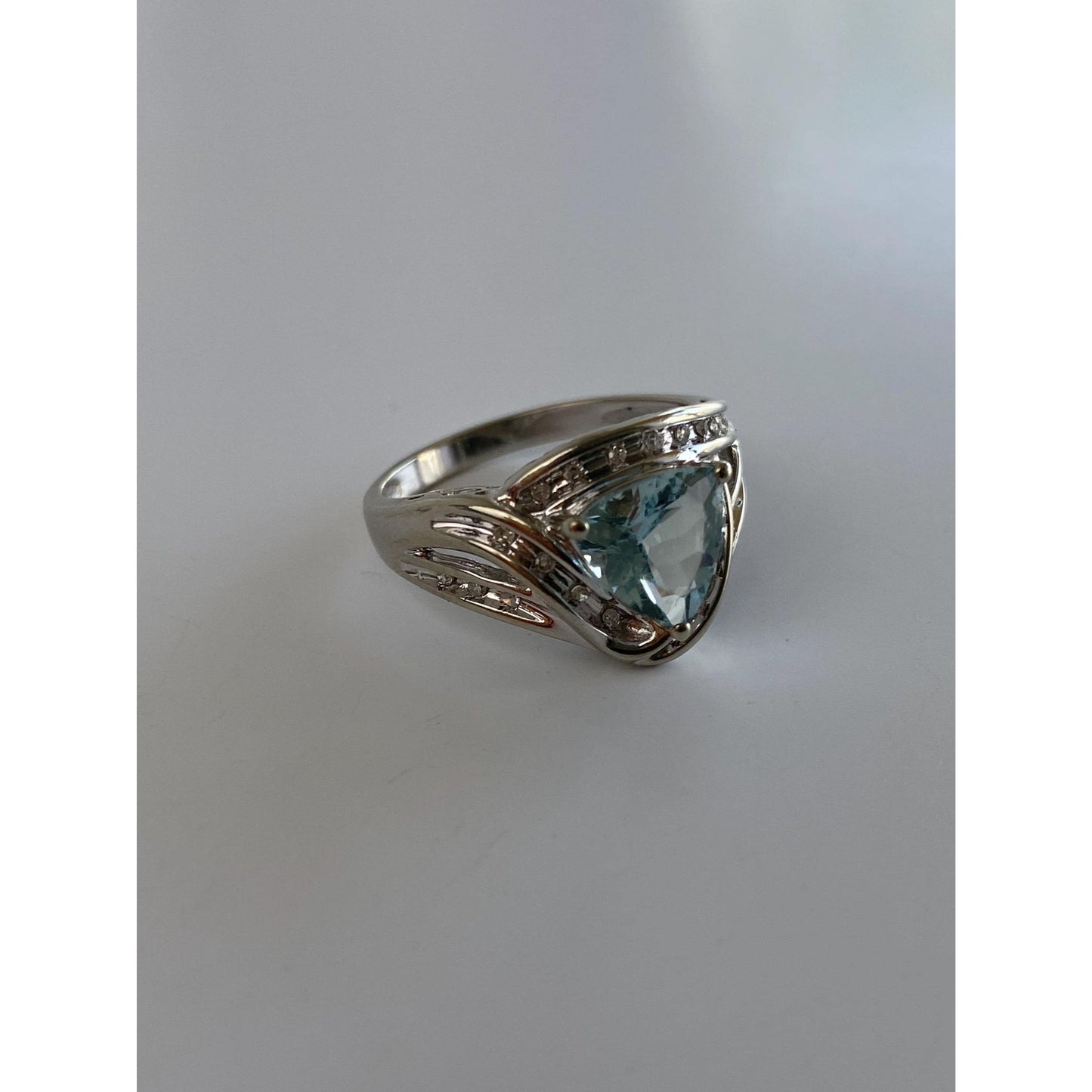 Vintage Solid 10k White Gold Diamond Aquamarine Ring - Size 7.75
