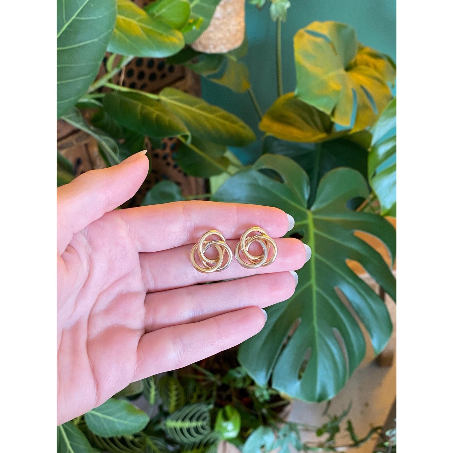 Vintage 14k White & Yellow Gold Knot Stud Earrings