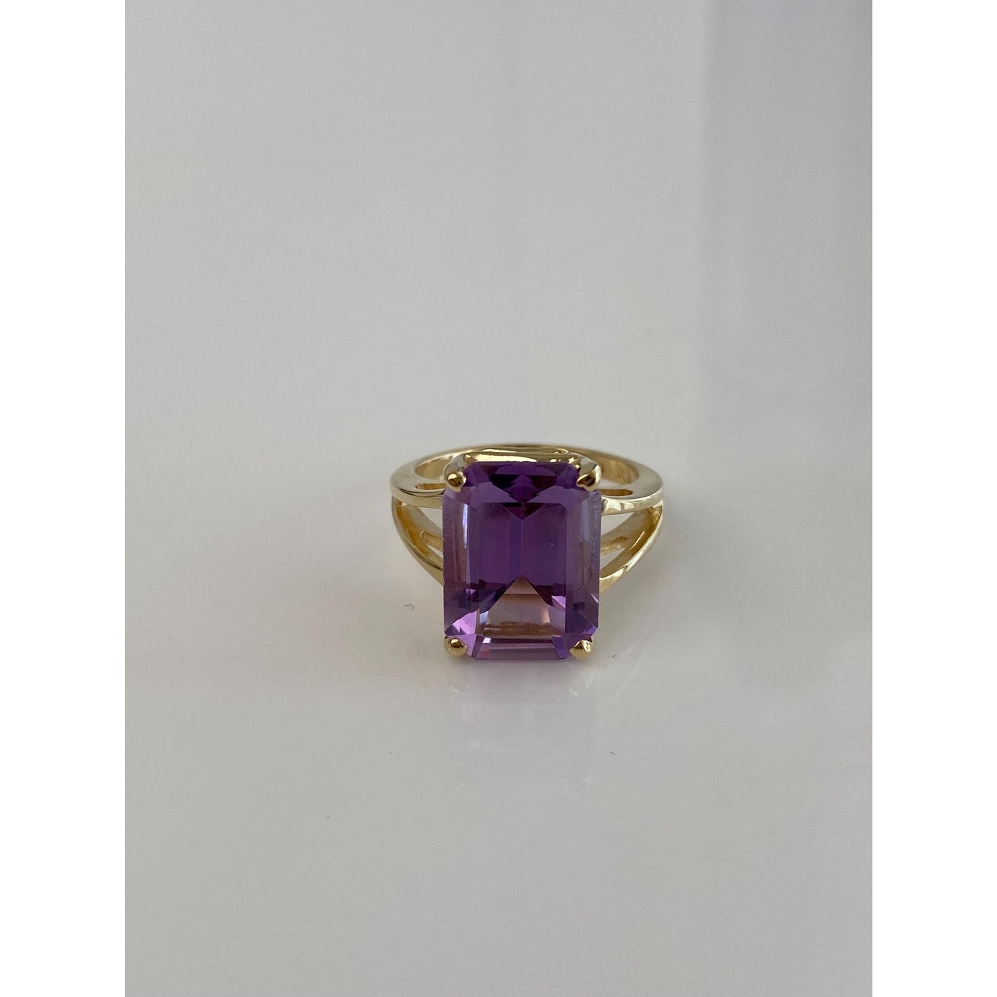 Vintage Solid 10k Yellow Gold Amethyst Ring - Size 5.5