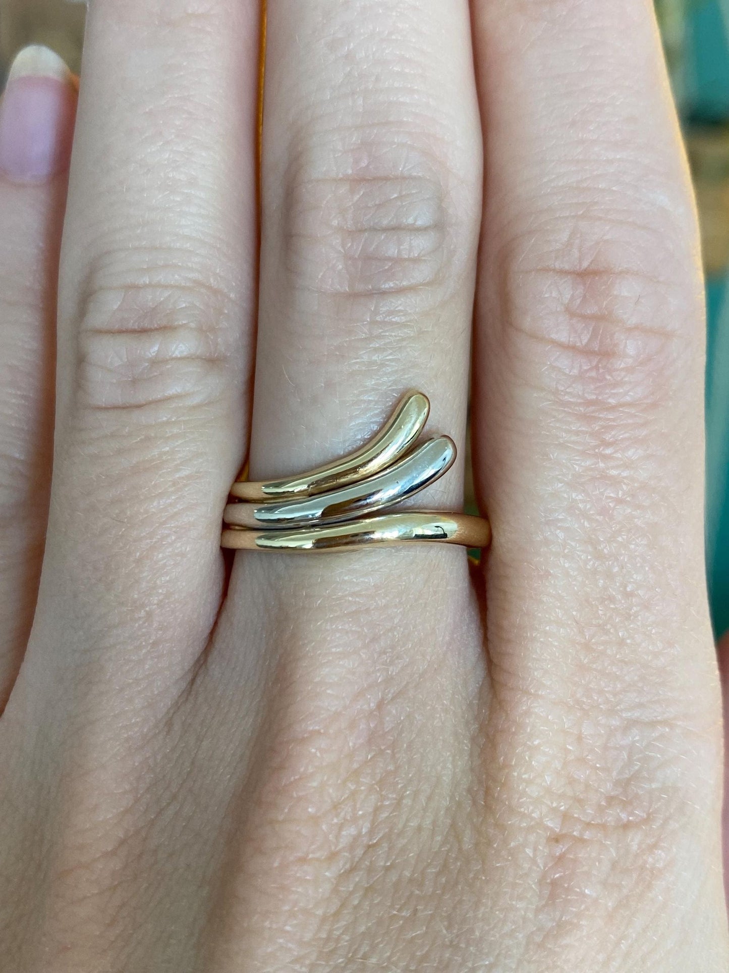 Vintage Solid 14k White & Yellow Gold Ring - Size 8.5