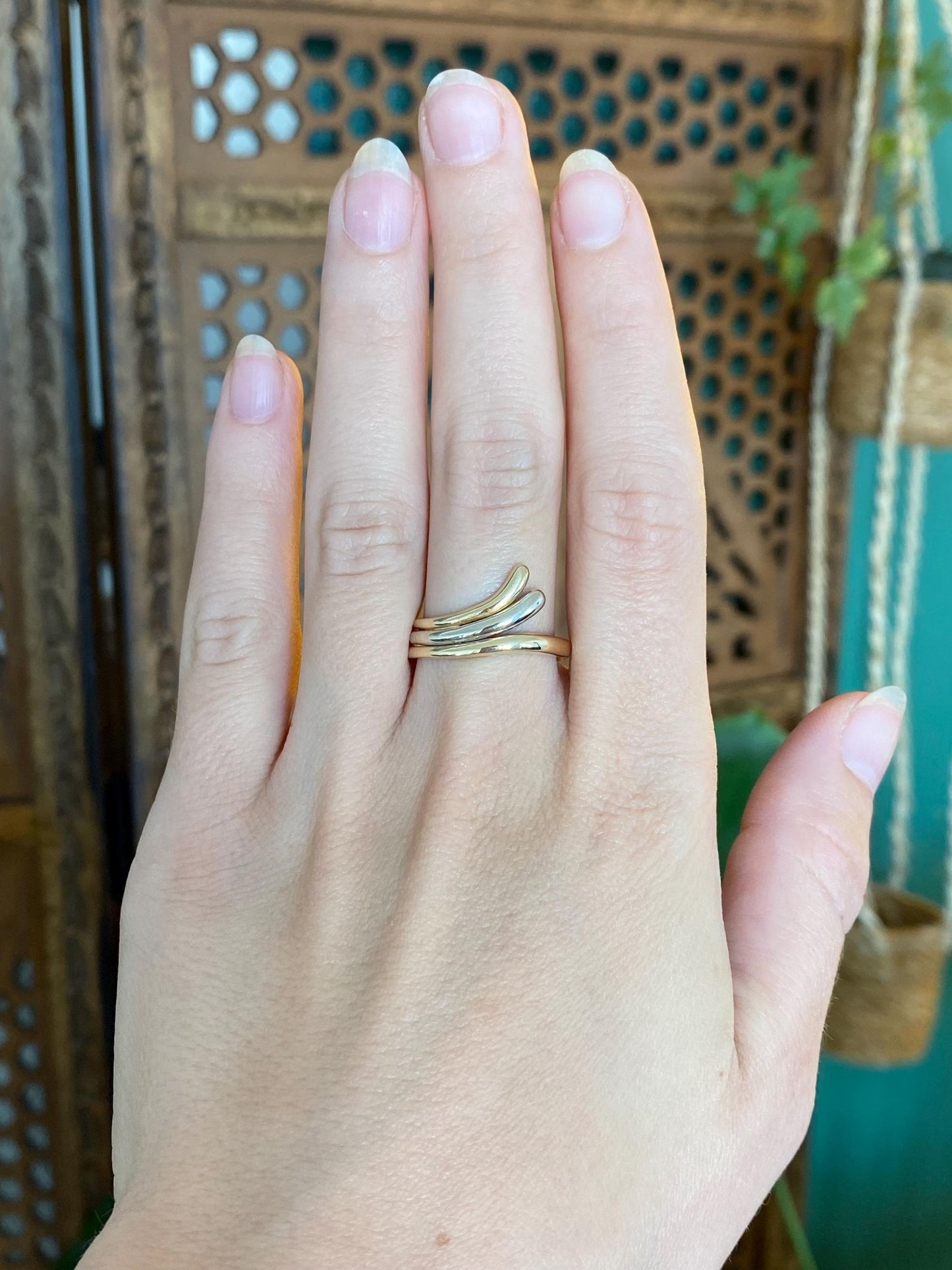 Vintage Solid 14k White & Yellow Gold Ring - Size 8.5
