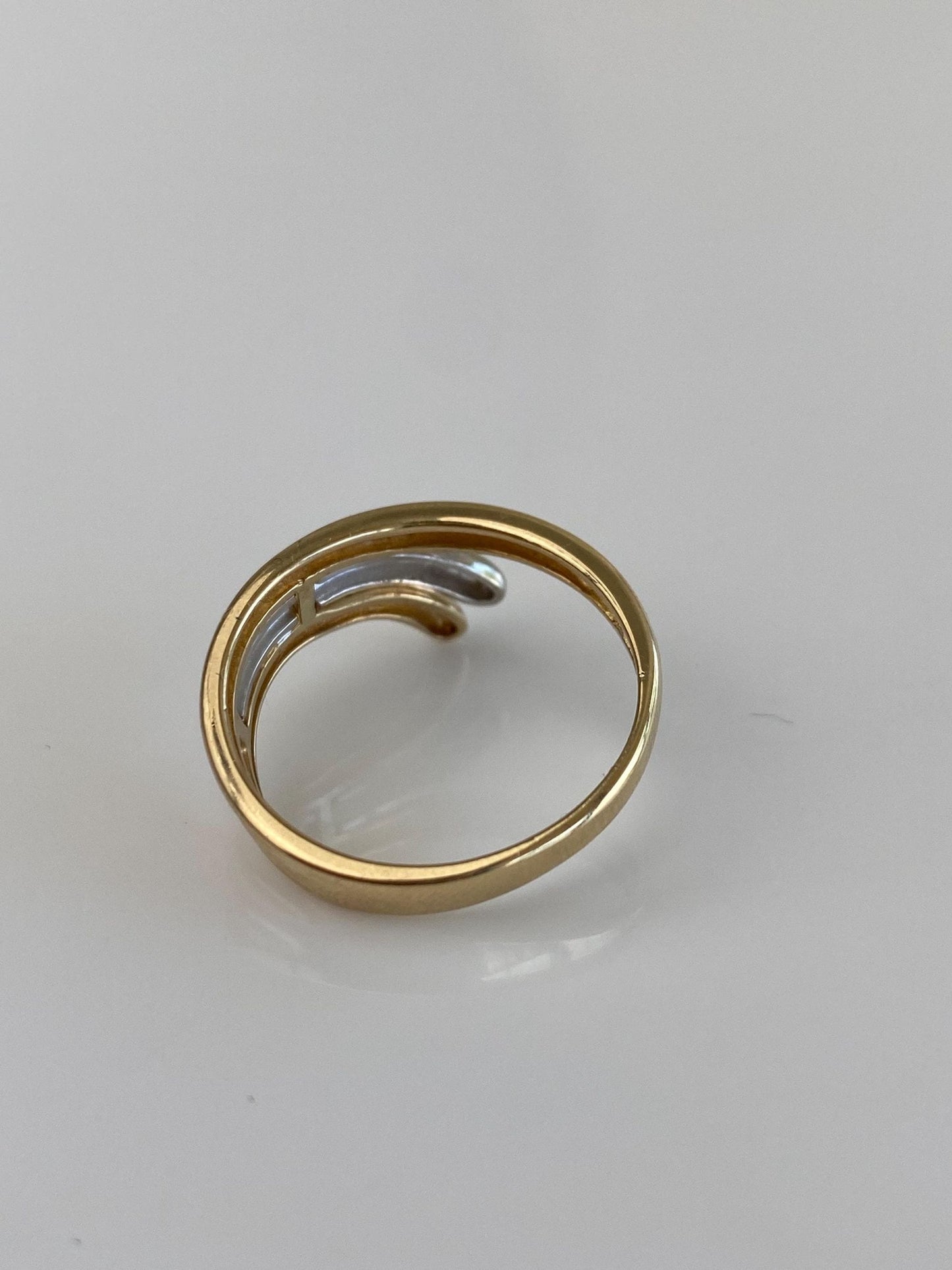 Vintage Solid 14k White & Yellow Gold Ring - Size 8.5