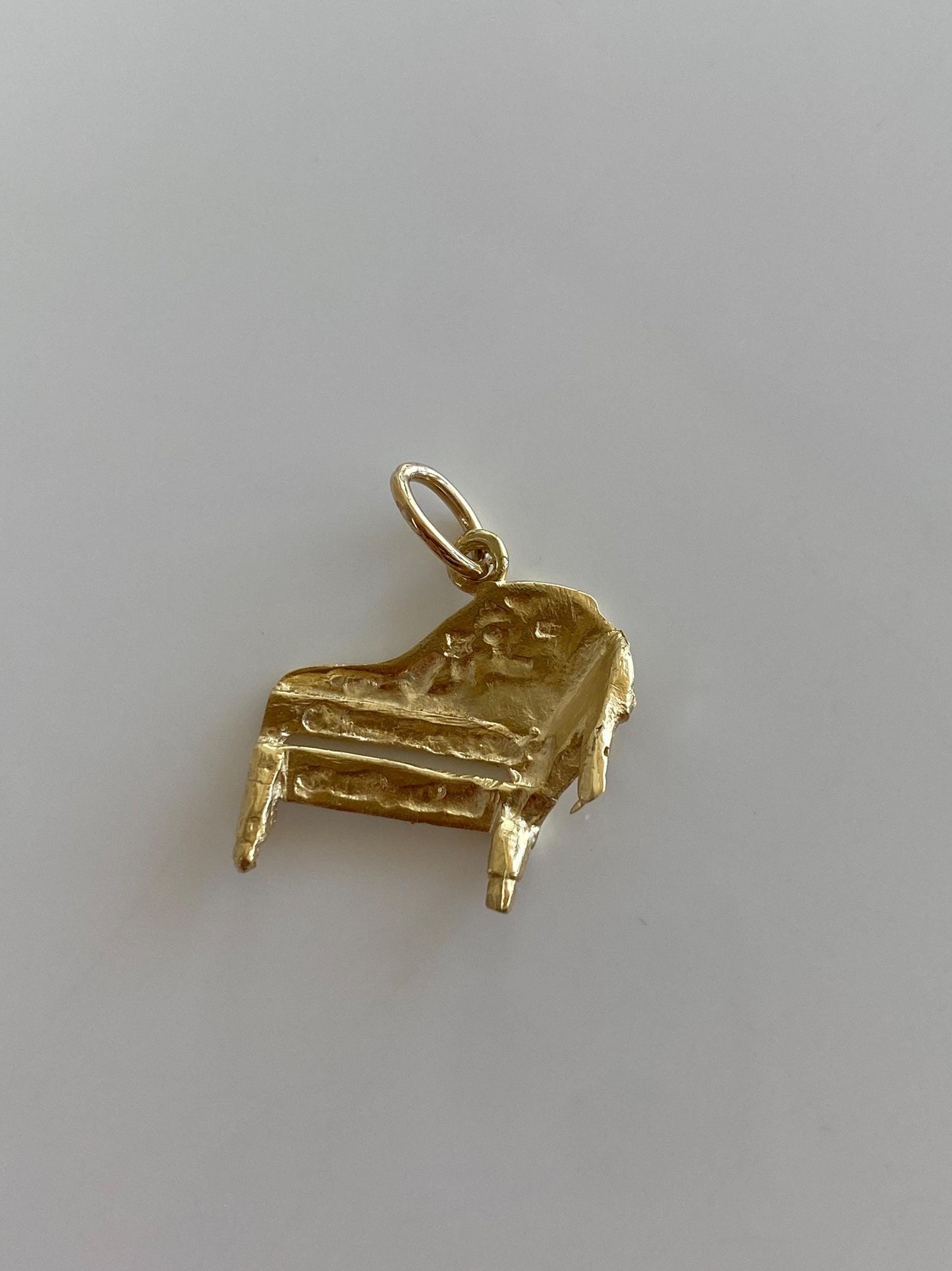 Vintage Solid 14k Yellow Gold Diamond Cut Piano Charm