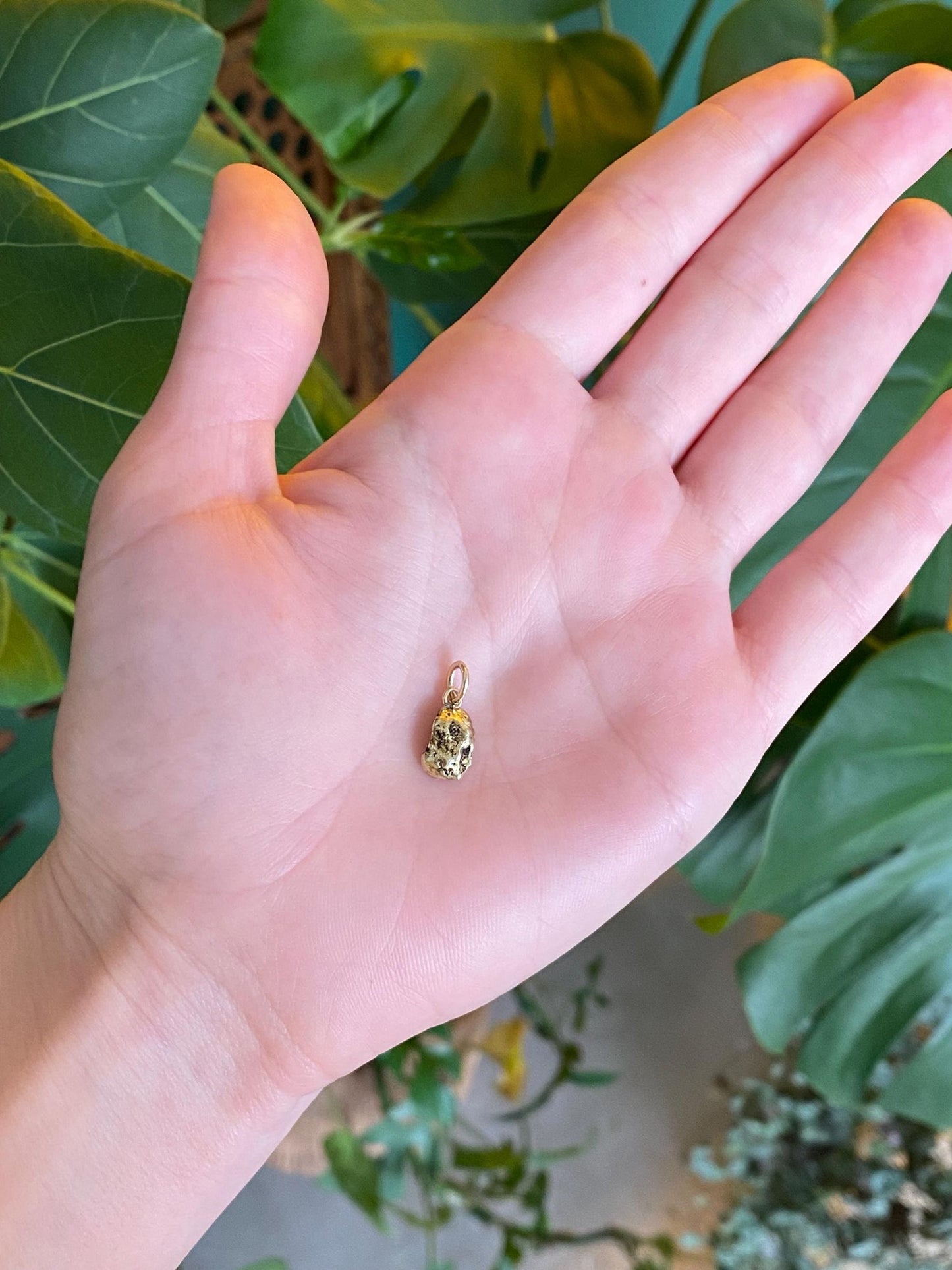 Vintage Solid 18k Yellow Gold Nugget Charm