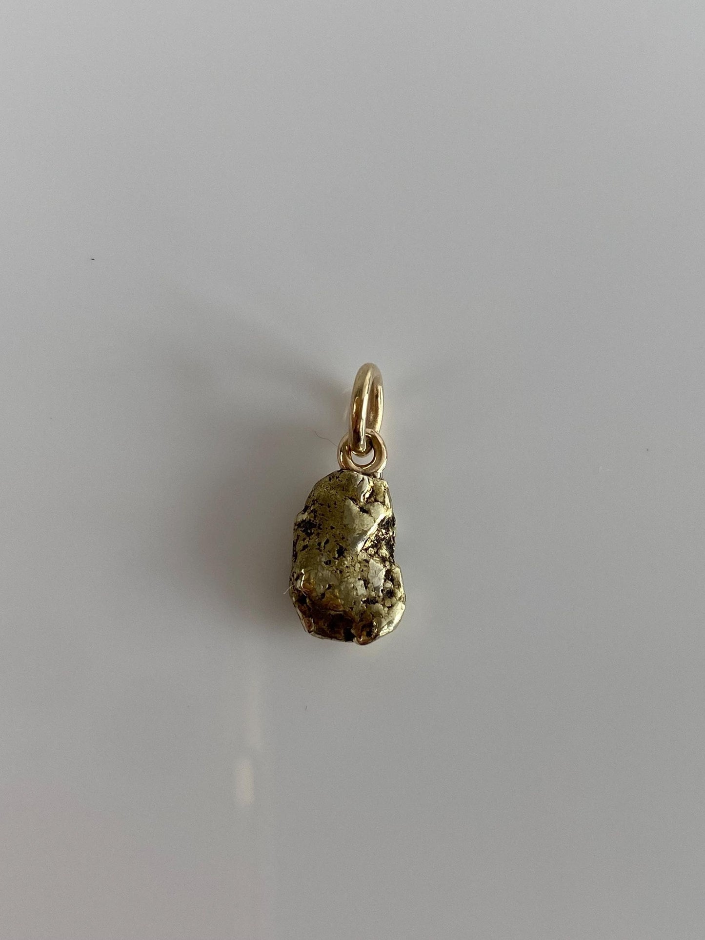 Vintage Solid 18k Yellow Gold Nugget Charm