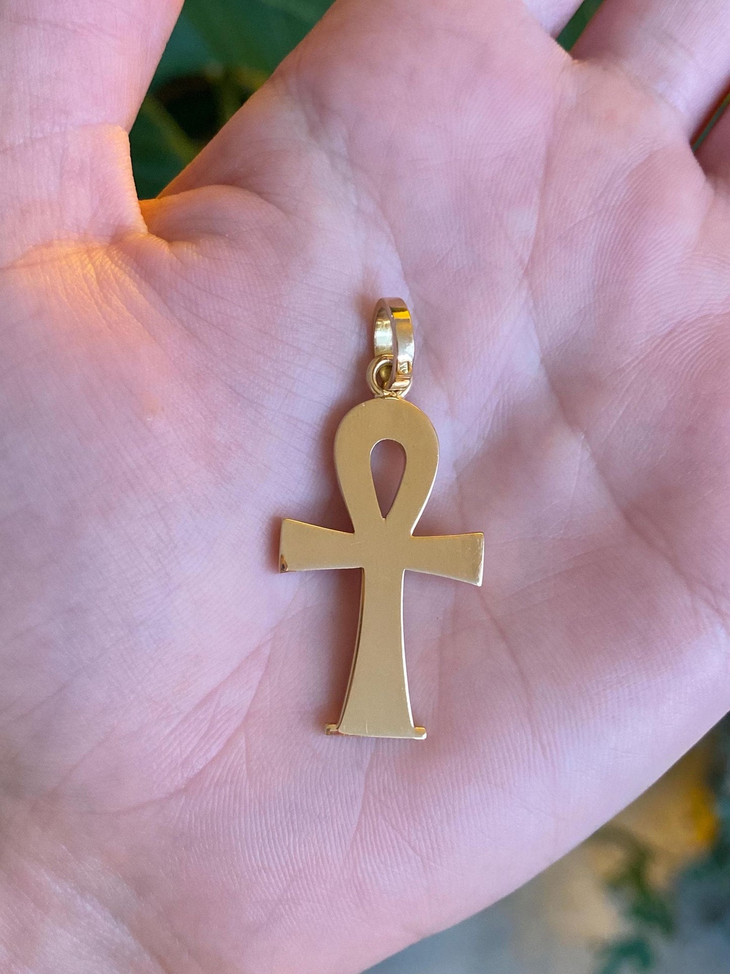 Vintage Solid 18k Yellow Gold Ankh Charm