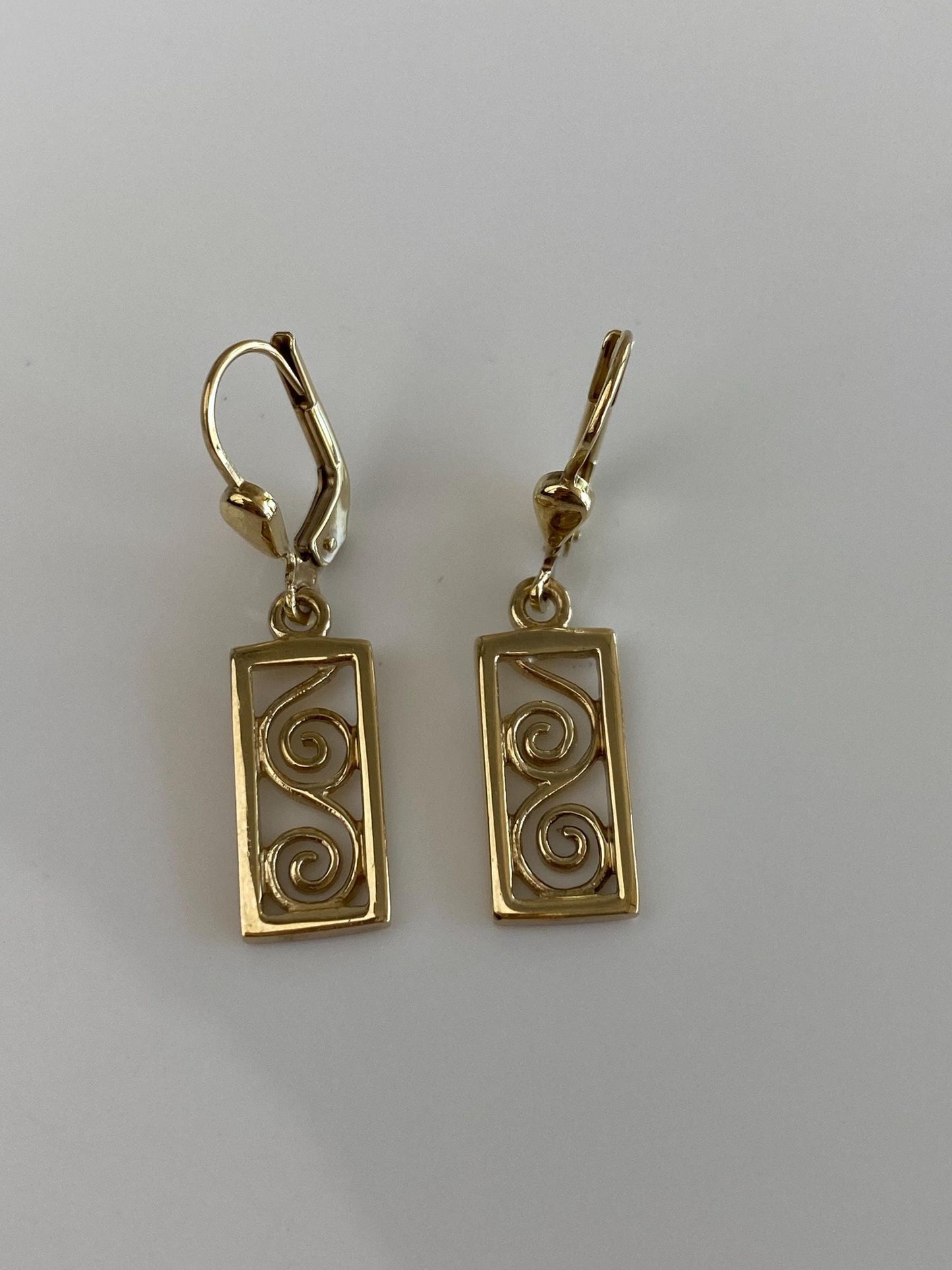 Vintage Solid 9k Yellow Gold Spiral Dangle Earrings