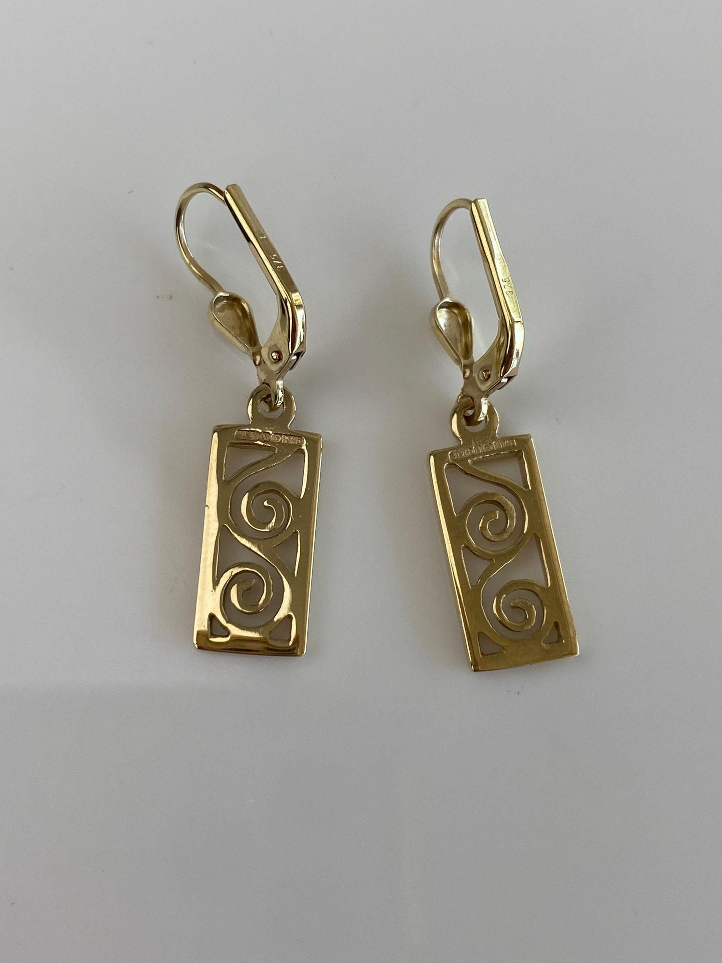 Vintage Solid 9k Yellow Gold Spiral Dangle Earrings
