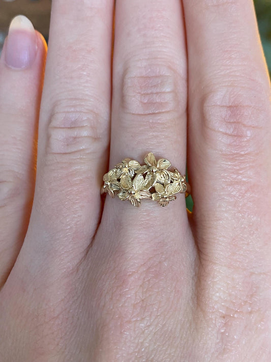 Vintage Solid 14k Yellow Gold Floral Ring - Size 6.75