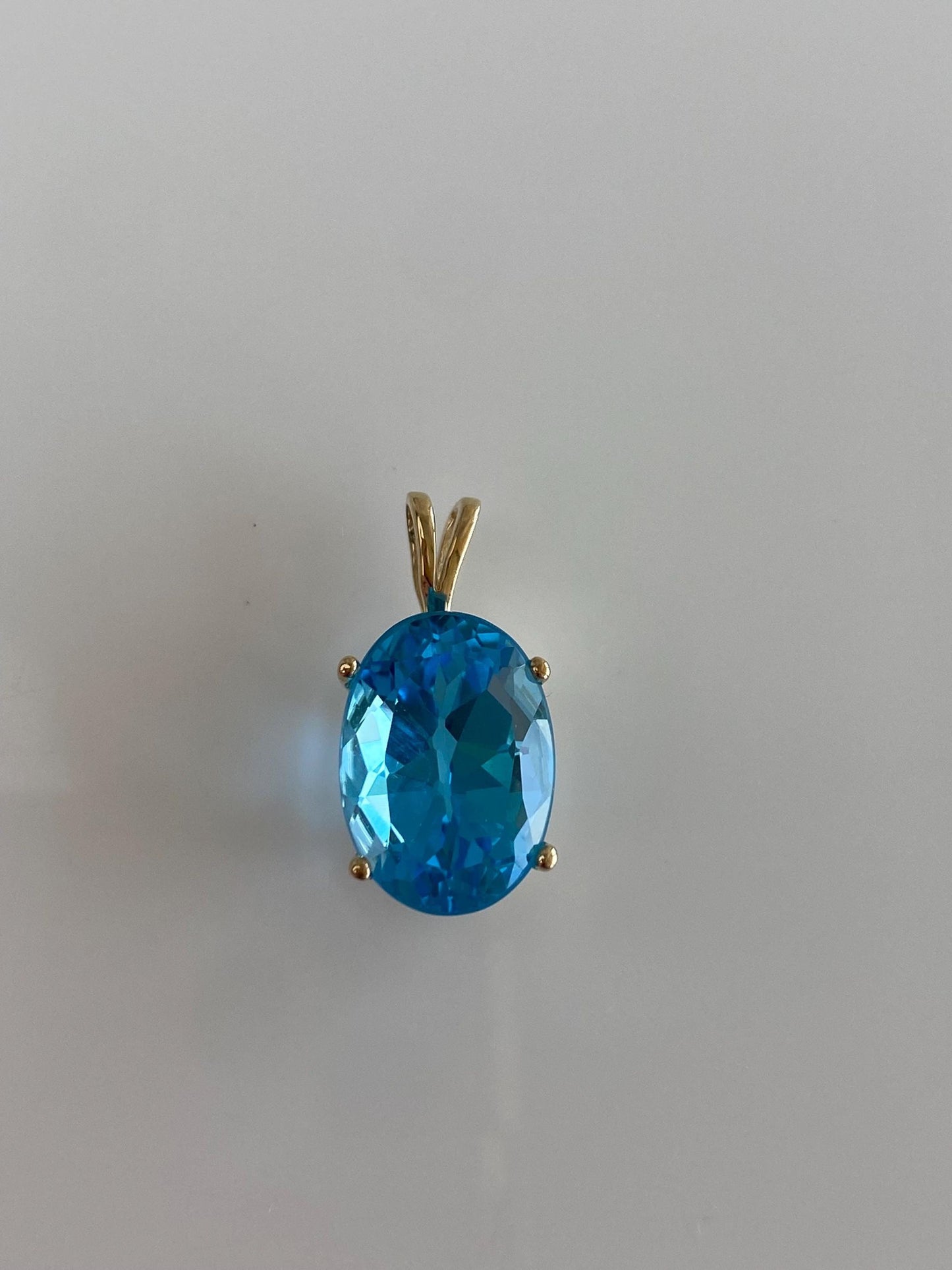 Vintage Solid 14k Yellow Gold Topaz Charm