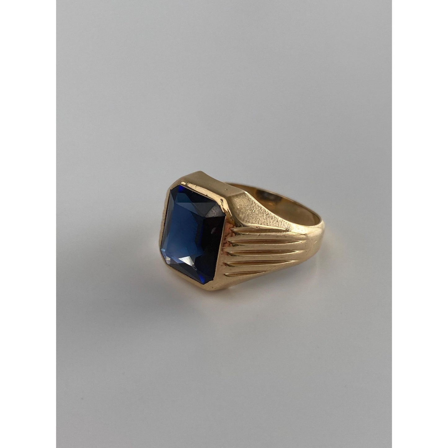 Vintage Solid 10k Yellow Gold Blue Sapphire Signet Ring - Size 8.25
