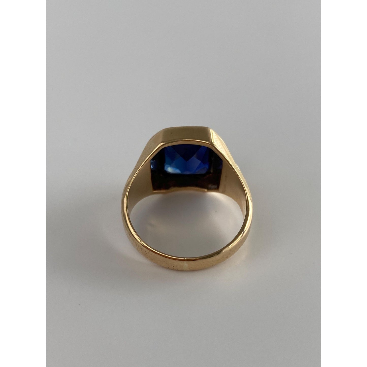 Vintage Solid 10k Yellow Gold Blue Sapphire Signet Ring - Size 8.25