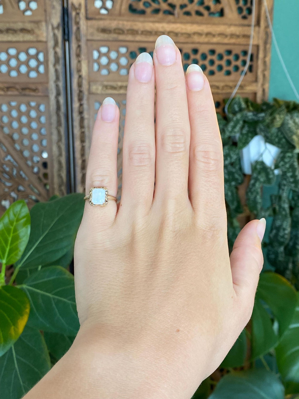 Vintage Solid 10k Yellow Gold Opal Ring - Size 4