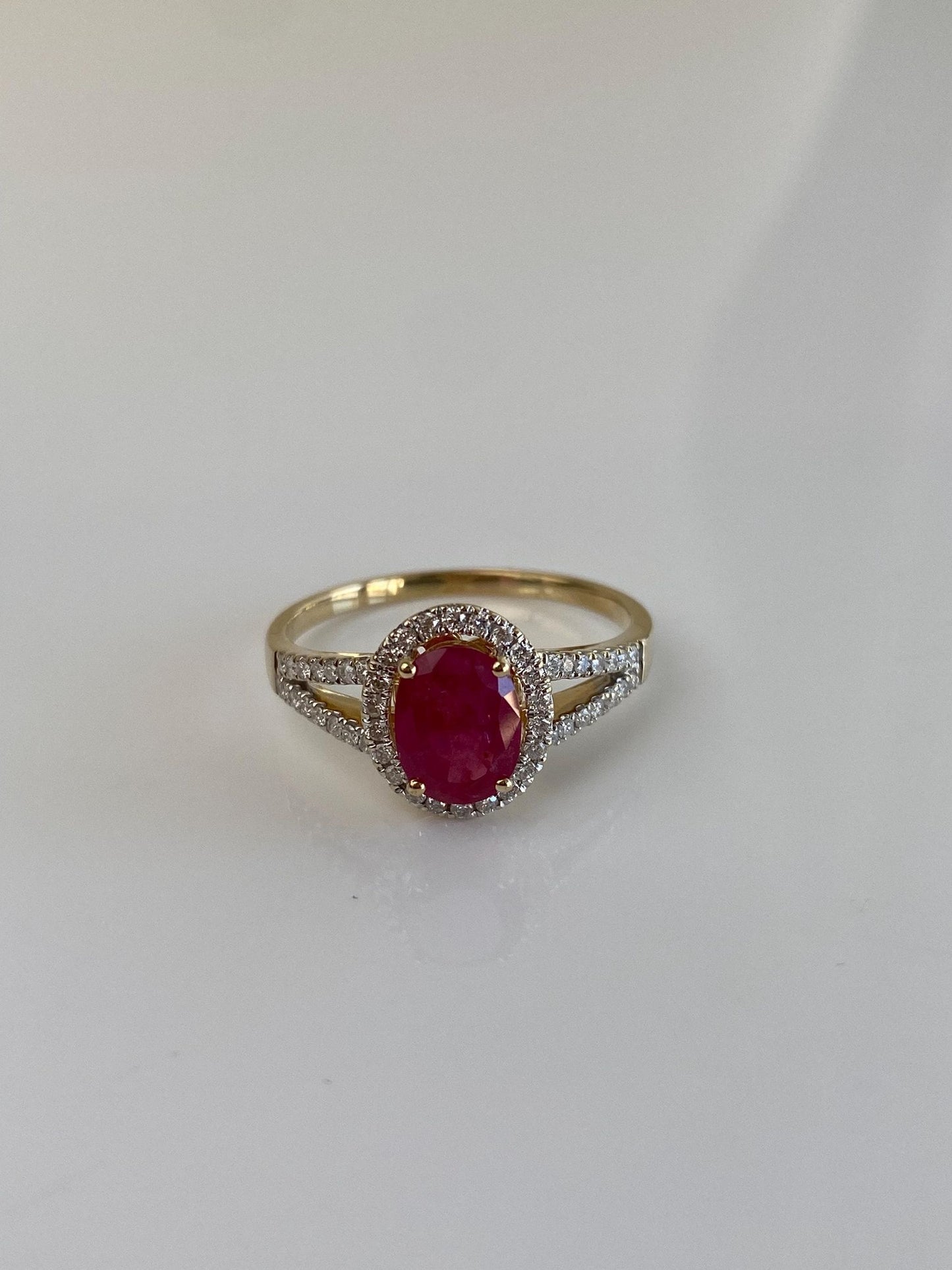 Vintage Solid 14k Yellow Gold Diamond Halo Ruby Ring - Size 9