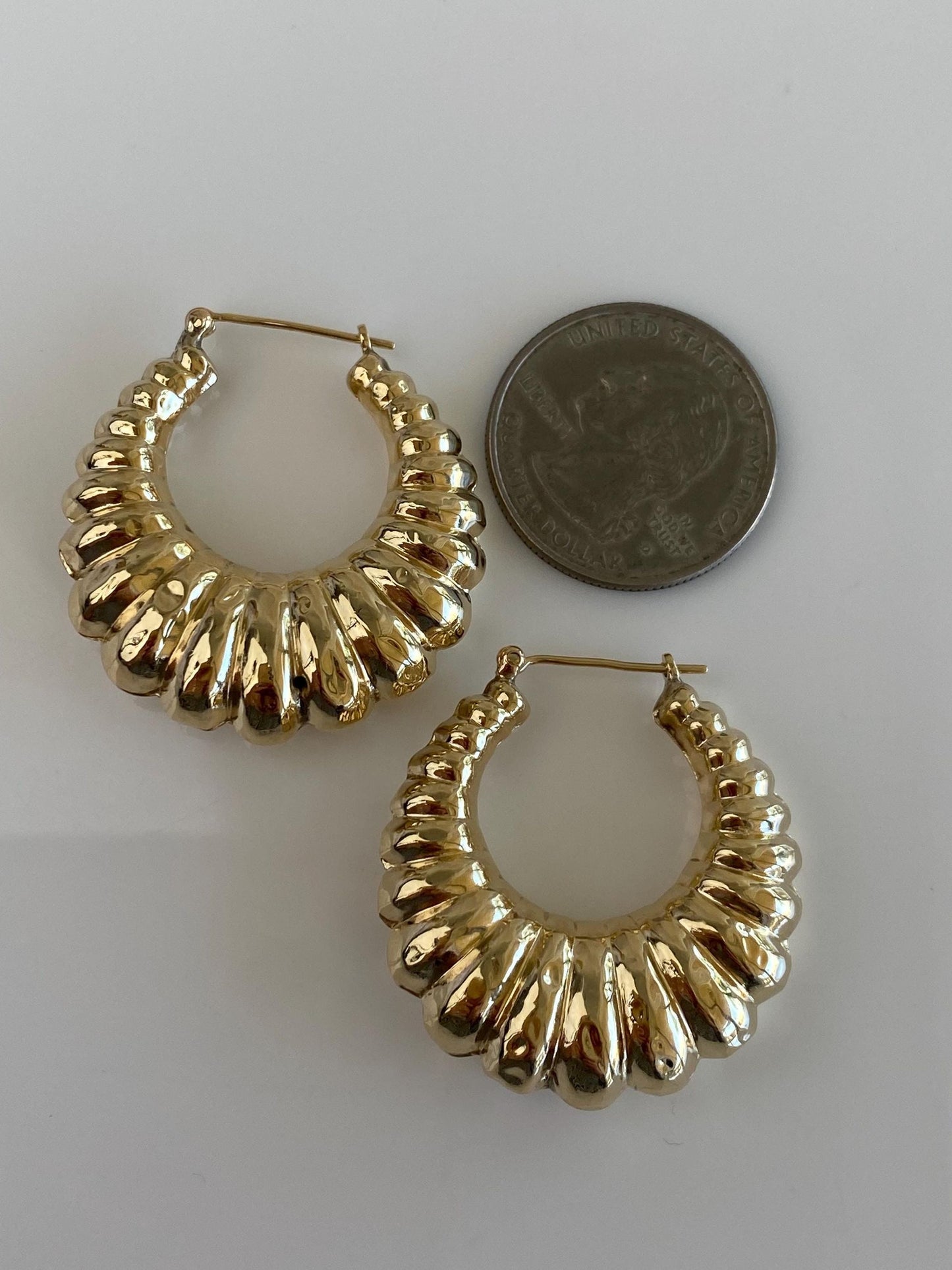 Vintage 10k Yellow Gold Large Scalloped Hoop Earrings