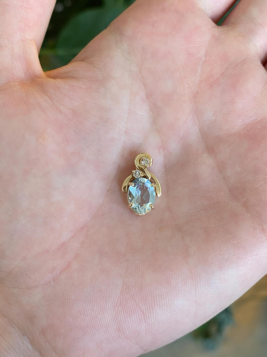 Vintage Solid 14k Yellow Gold Diamond Aquamarine Charm