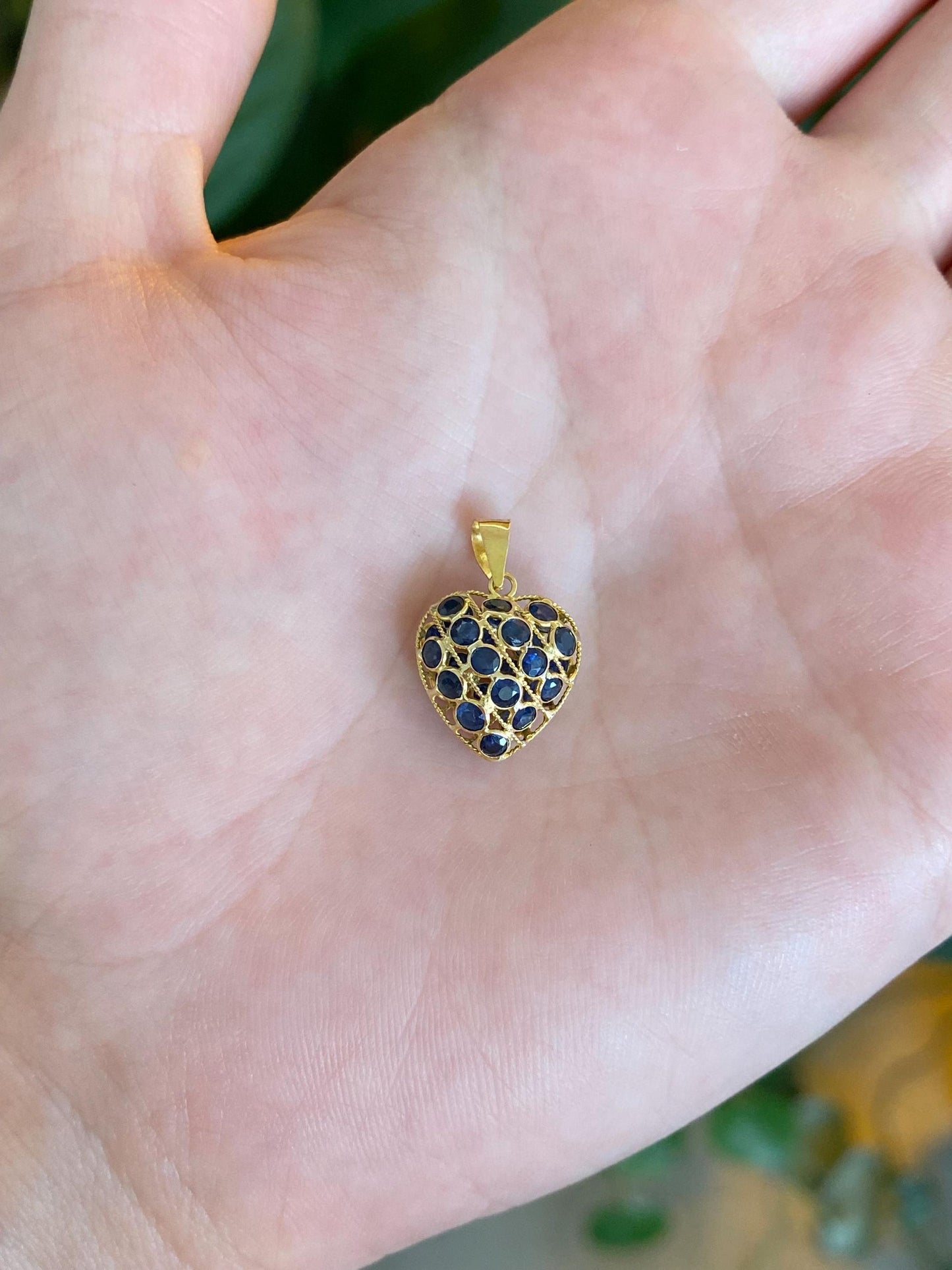 Vintage Solid 18k Yellow Gold Blue Sapphire Open Work Heart Charm