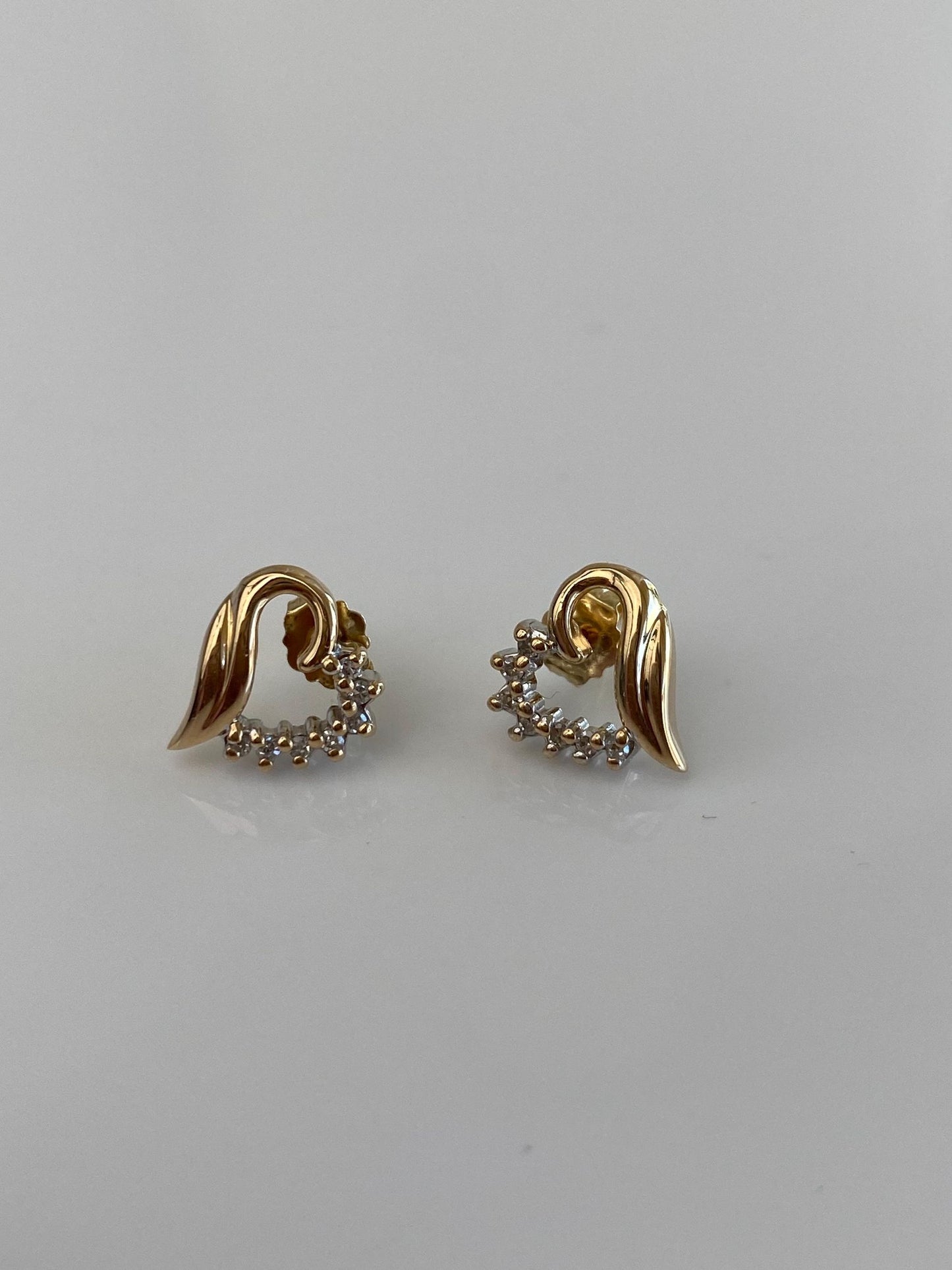 Vintage Solid 14k White & Yellow Gold Diamond Heart Stud Earrings