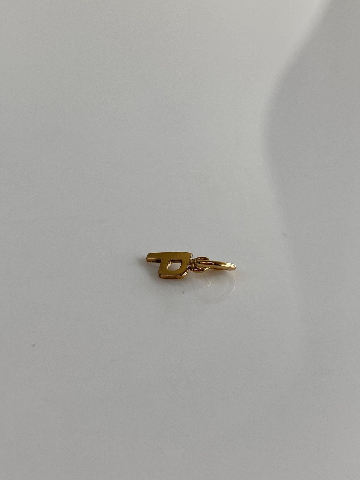 Vintage Solid 14k Yellow Gold Initial 'P' Charm