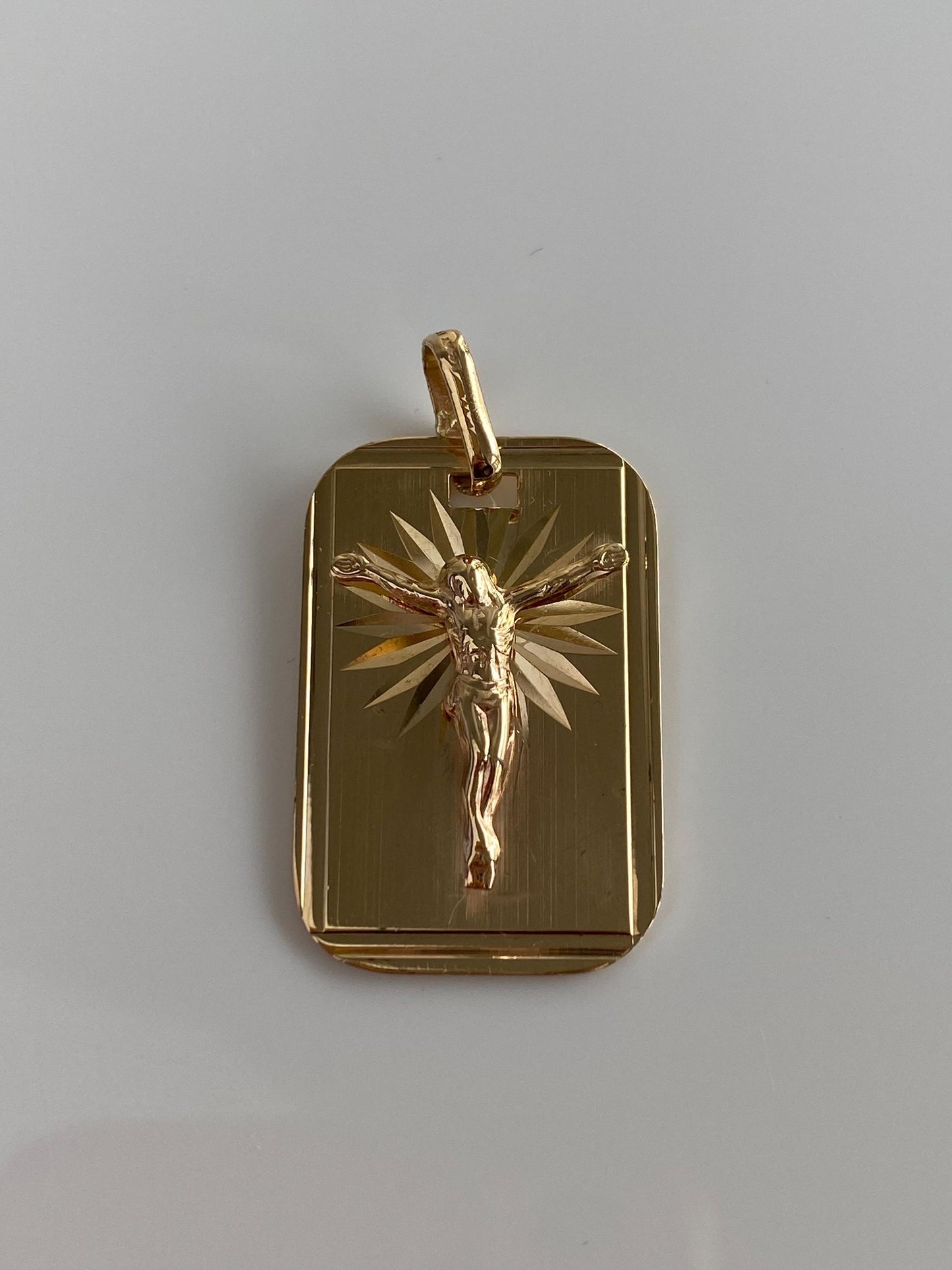 Vintage Solid 14k Yellow Gold Diamond Cut Crucifix Charm