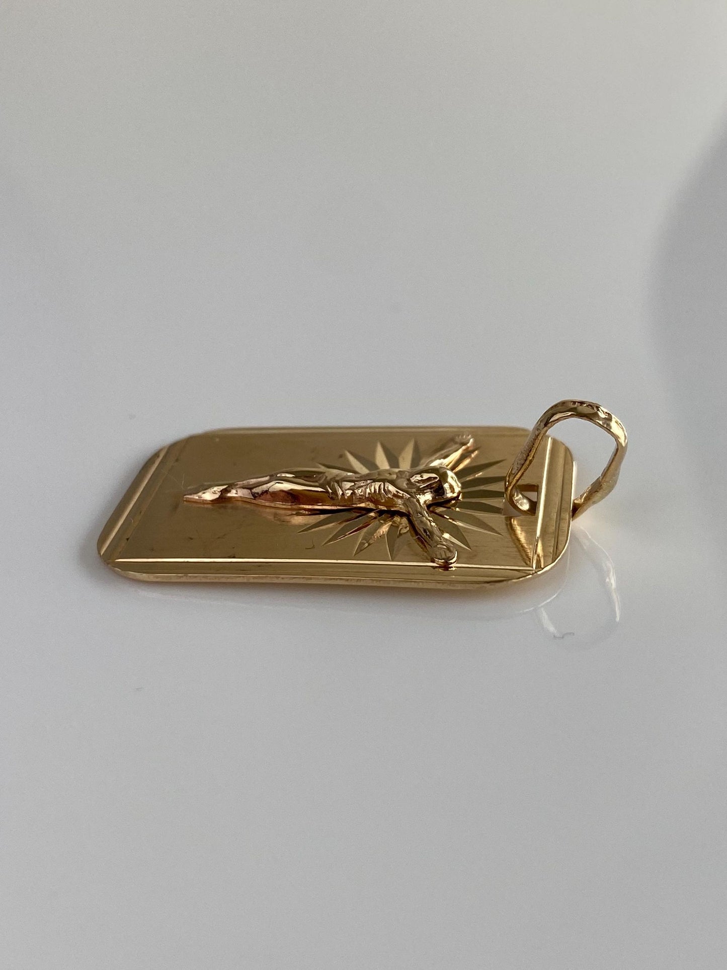 Vintage Solid 14k Yellow Gold Diamond Cut Crucifix Charm