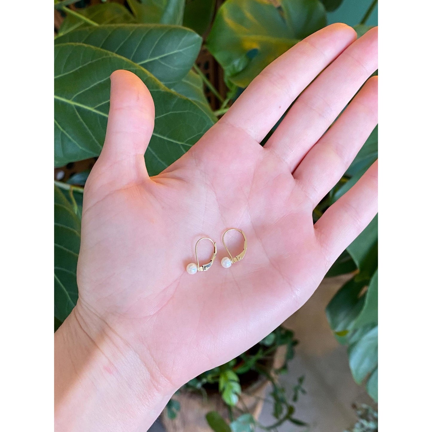 Vintage Solid 14k Yellow Gold Tiny Pearl Drop Earrings