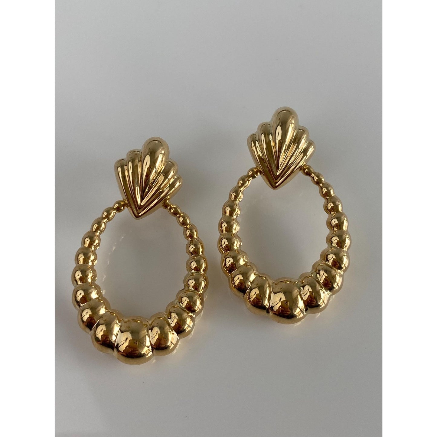 Vintage 14k Yellow Gold Fluted Scalloped Hoop Dangle Stud Earrings