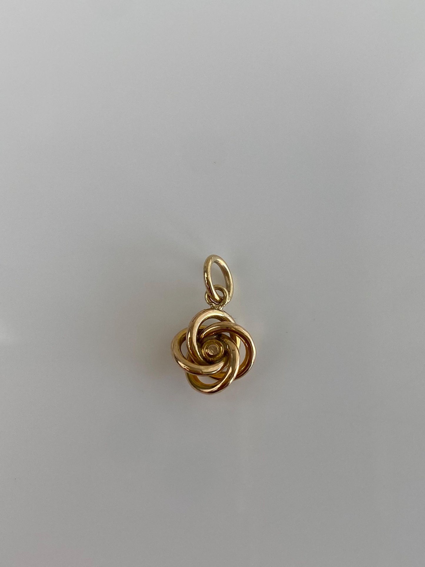 Vintage 10k Yellow Gold Topaz Knot Charm