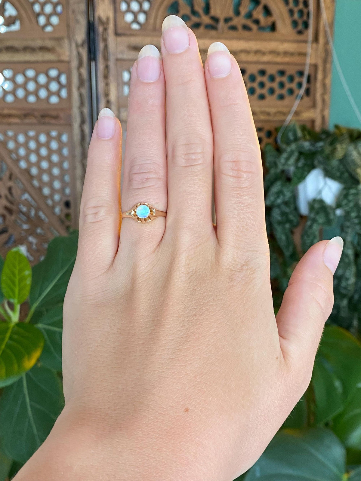Vintage Solid 14k Yellow Gold Belcher Set Opal Ring - Size 4.75