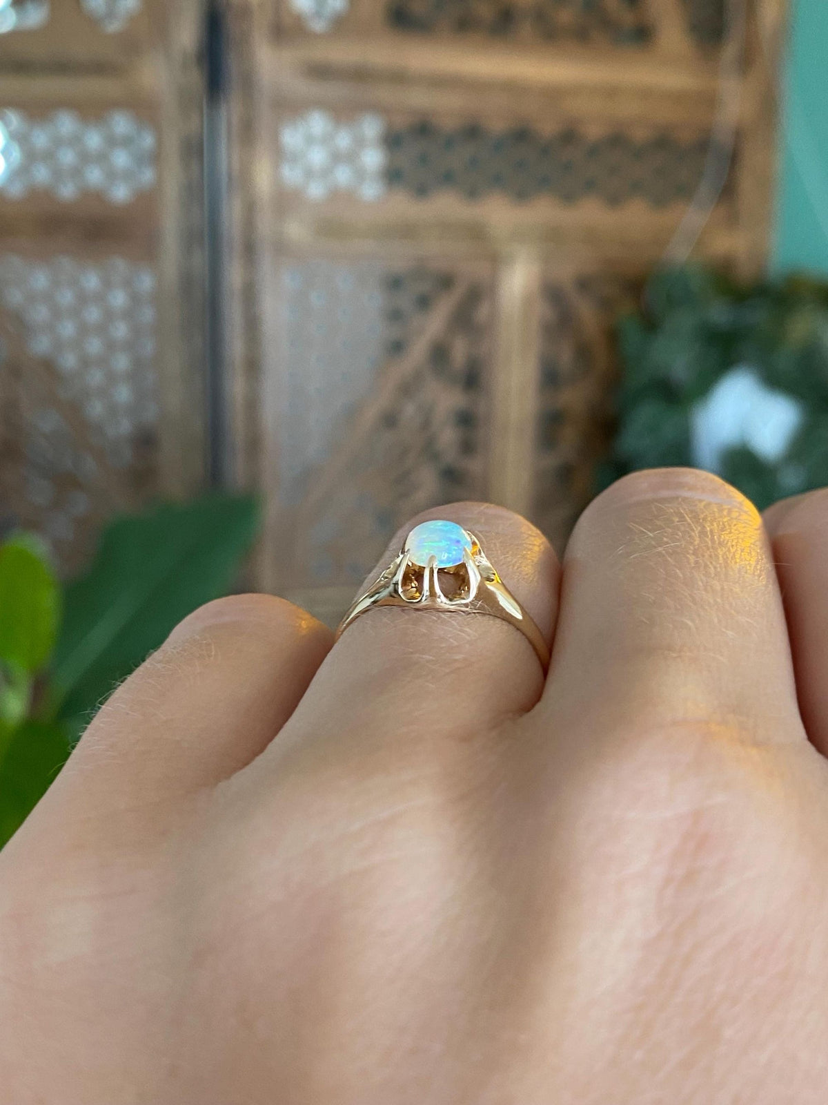 Vintage Solid 14k Yellow Gold Belcher Set Opal Ring - Size 4.75